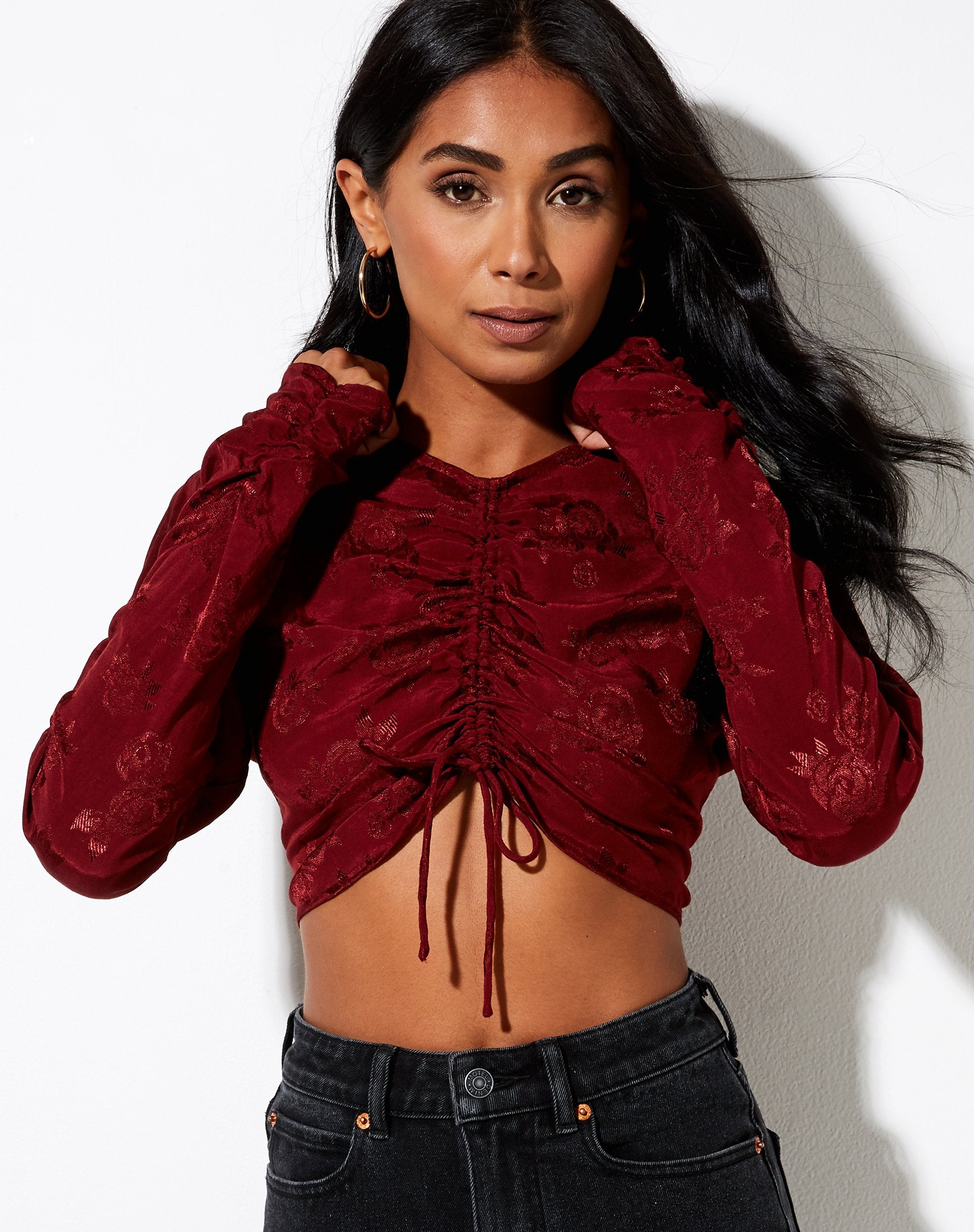 Bild von Rean Crop Top in Satin Rose Mulberry