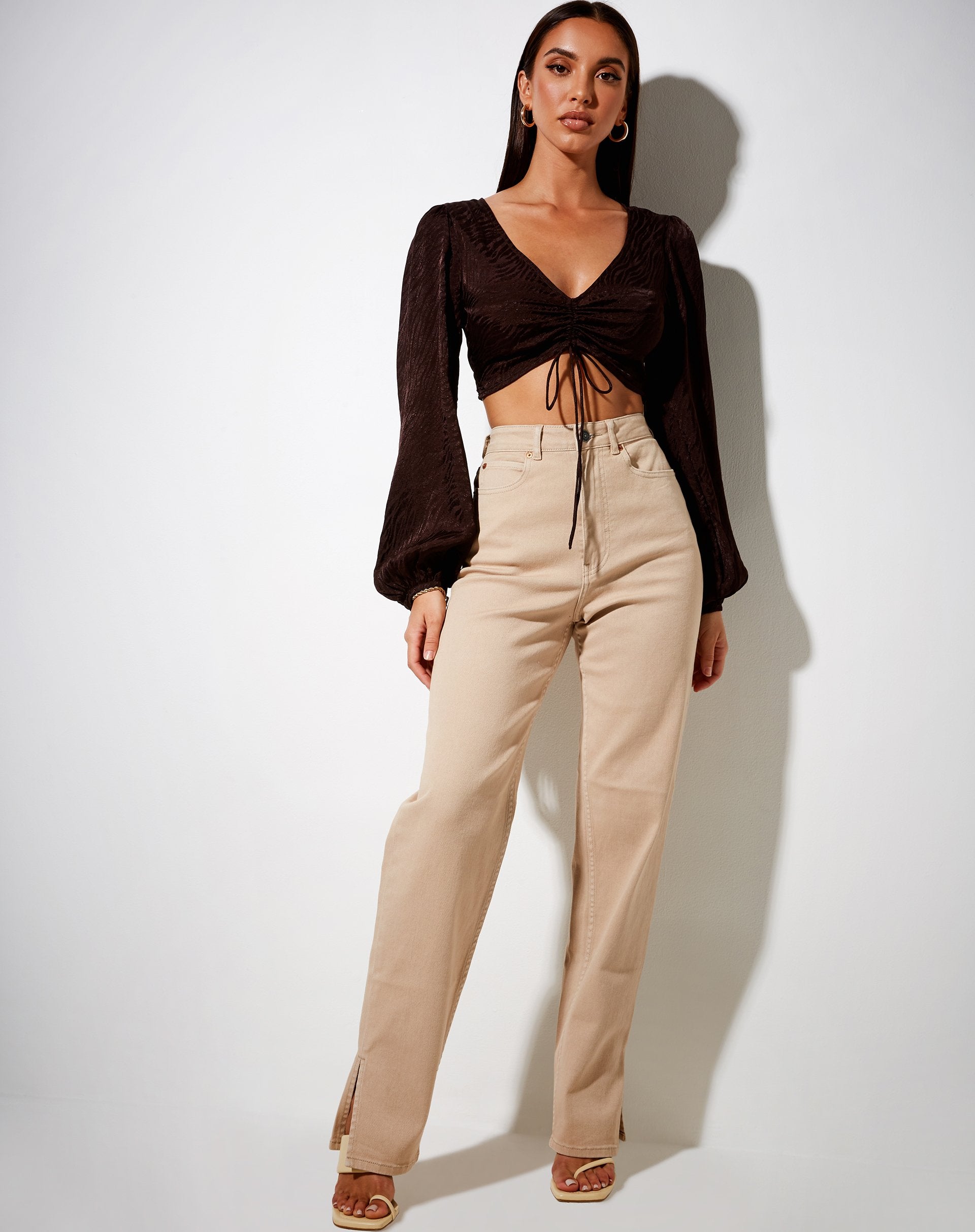Image of Reilo Crop Top aus Satin Zebra Bitter Chocolate