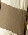 Getäfelte Creme und Taupe