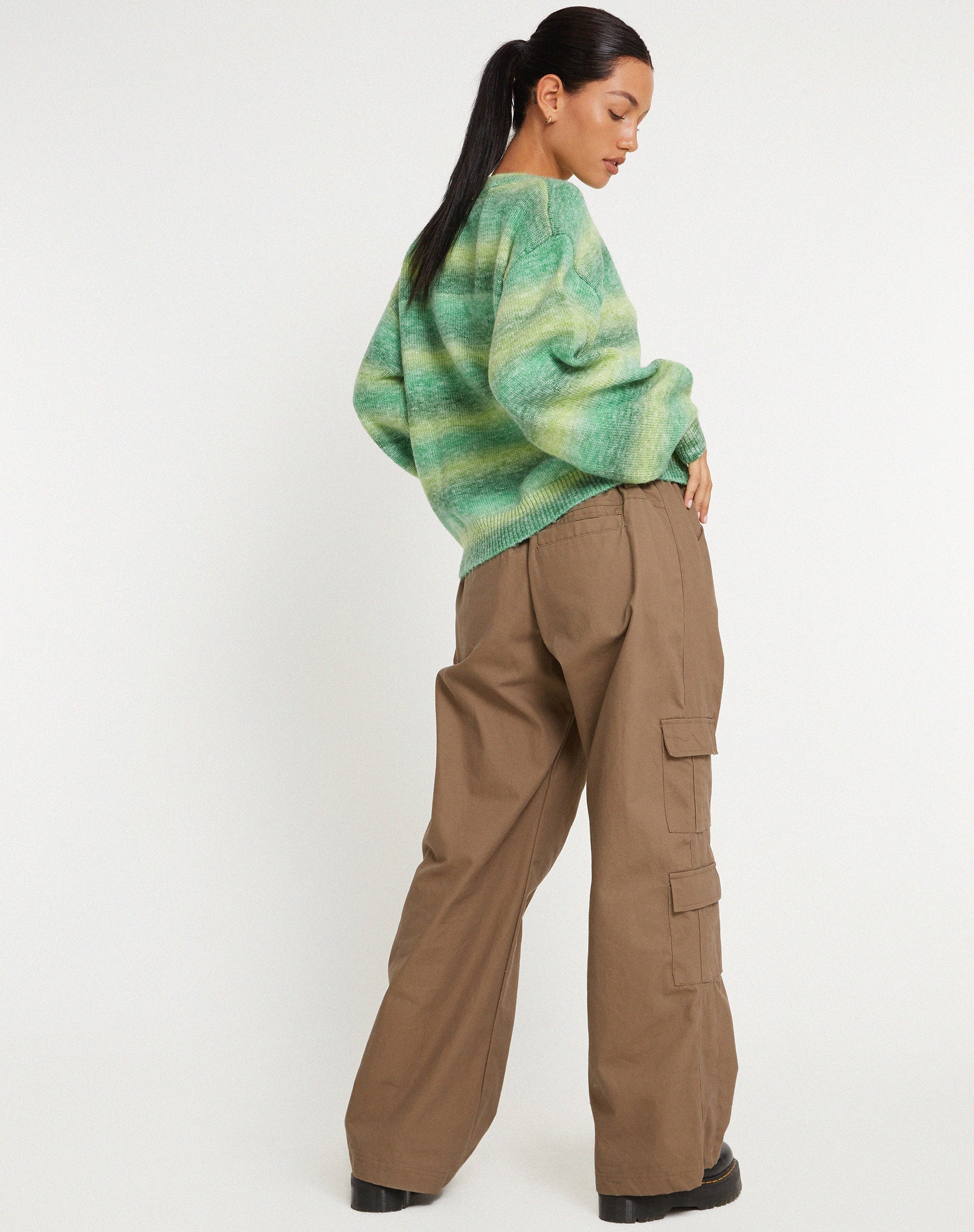 Bild von MOTEL X OLIVIA NEILL Ammaria Pullover in Grün