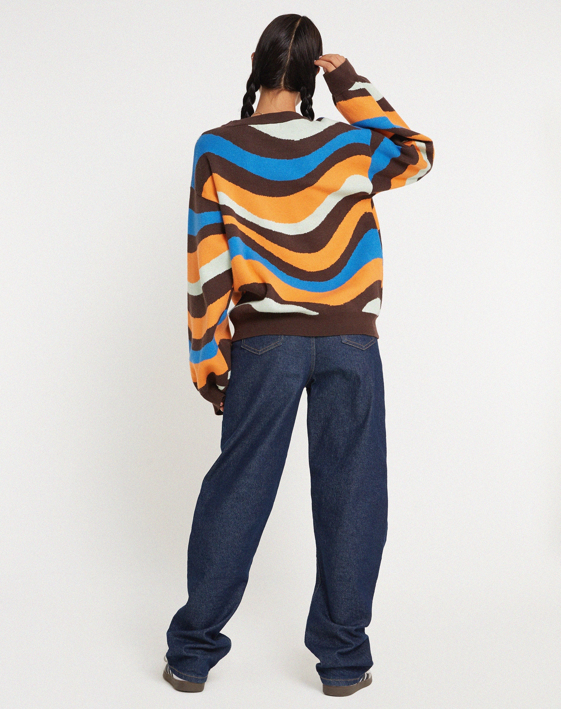 Abbildung des Ammaria Pullovers in Wavy Rainbow