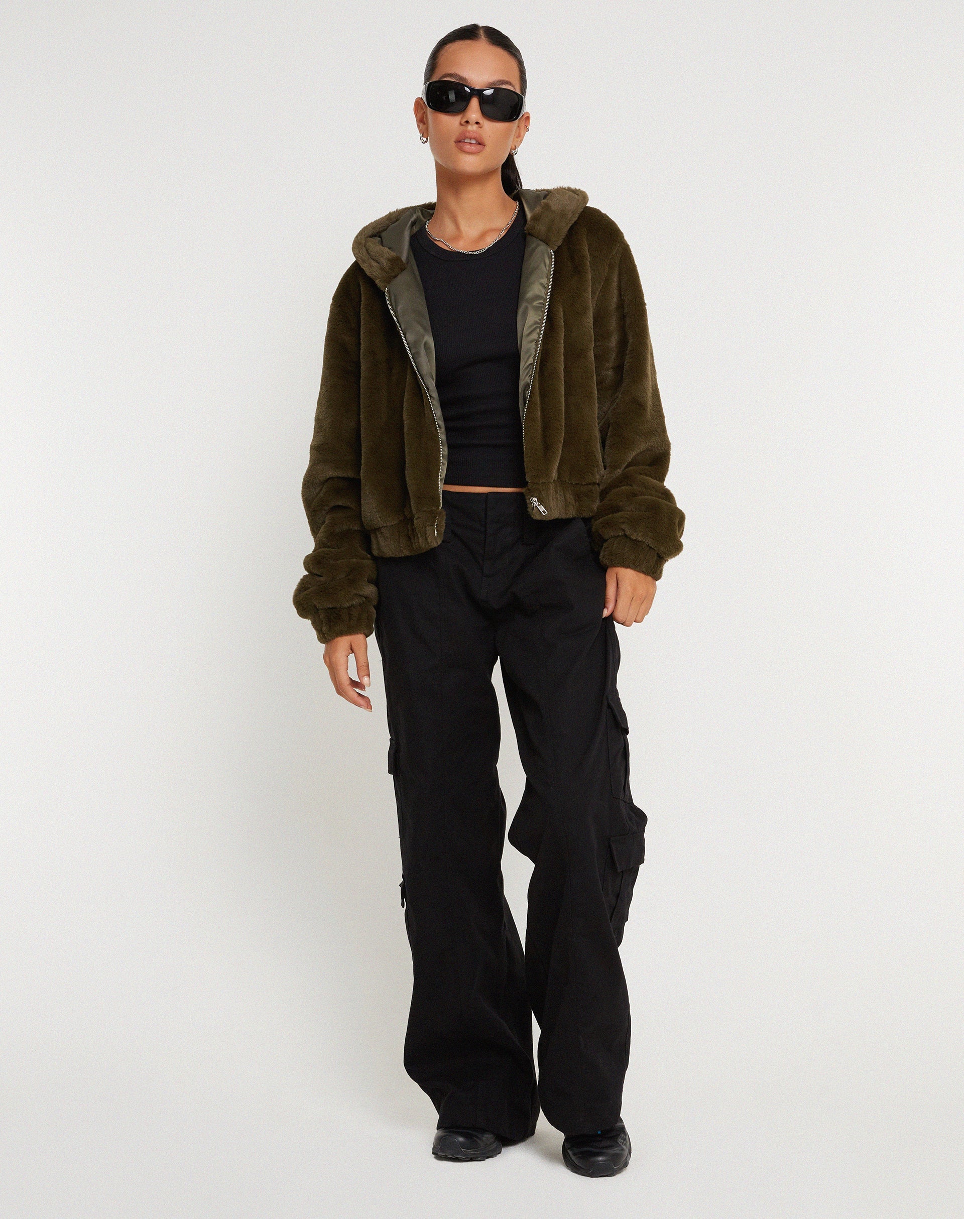 Bild von Banowa Zip Up Jacke in Olive