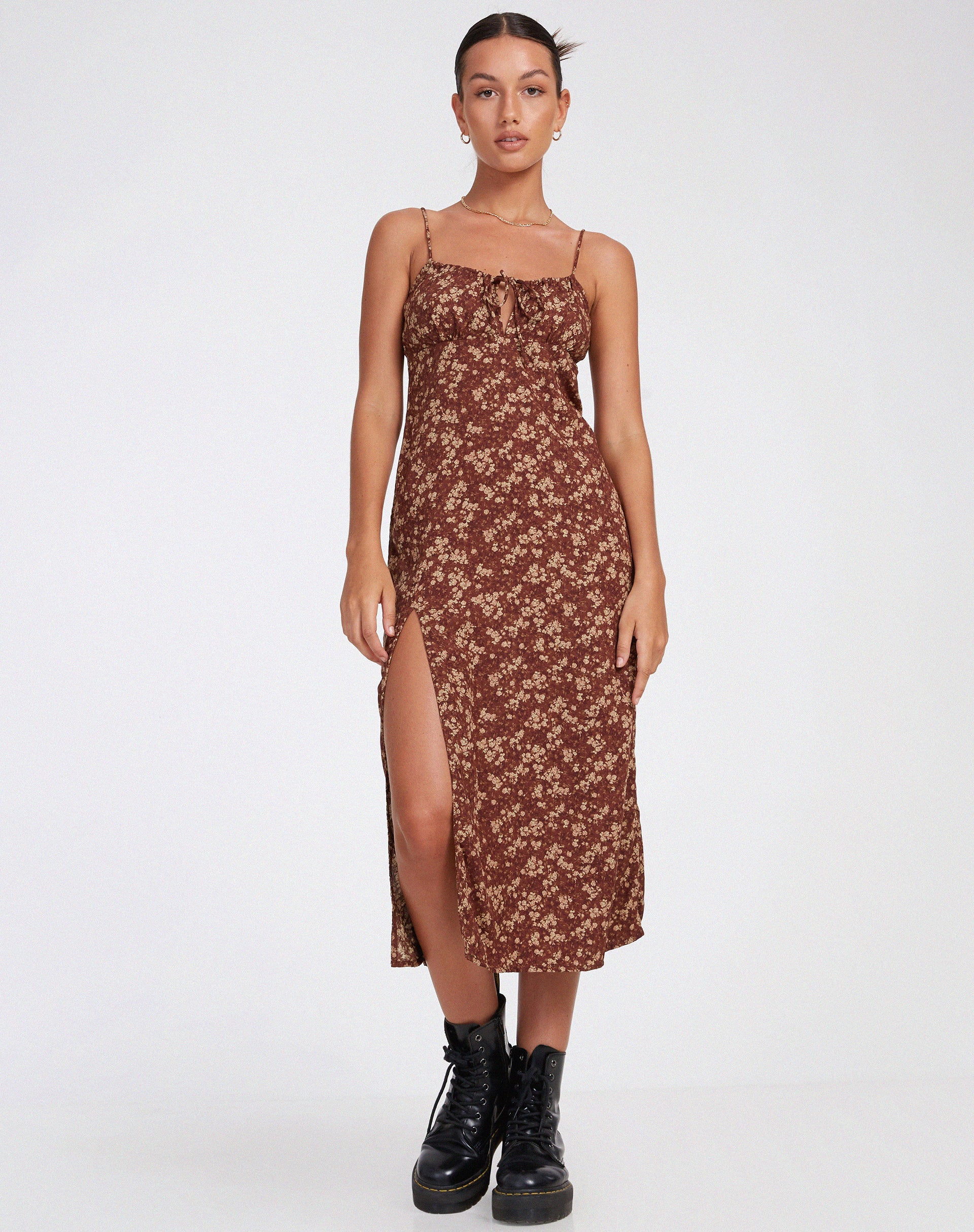 IMAGE OF Cypress Maxikleid in erdig-blumigem Braun