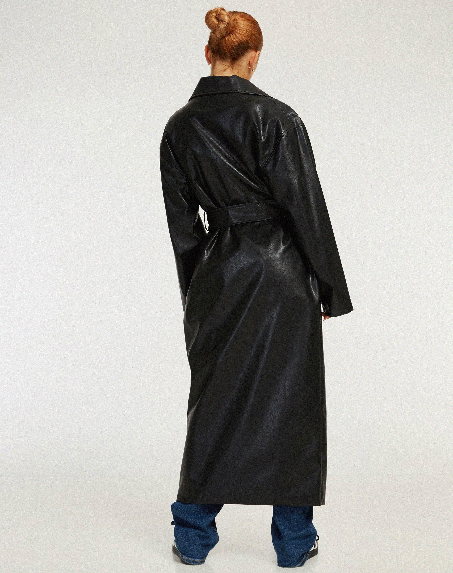 Abbildung von Ejo Trenchcoat in PU Schwarz