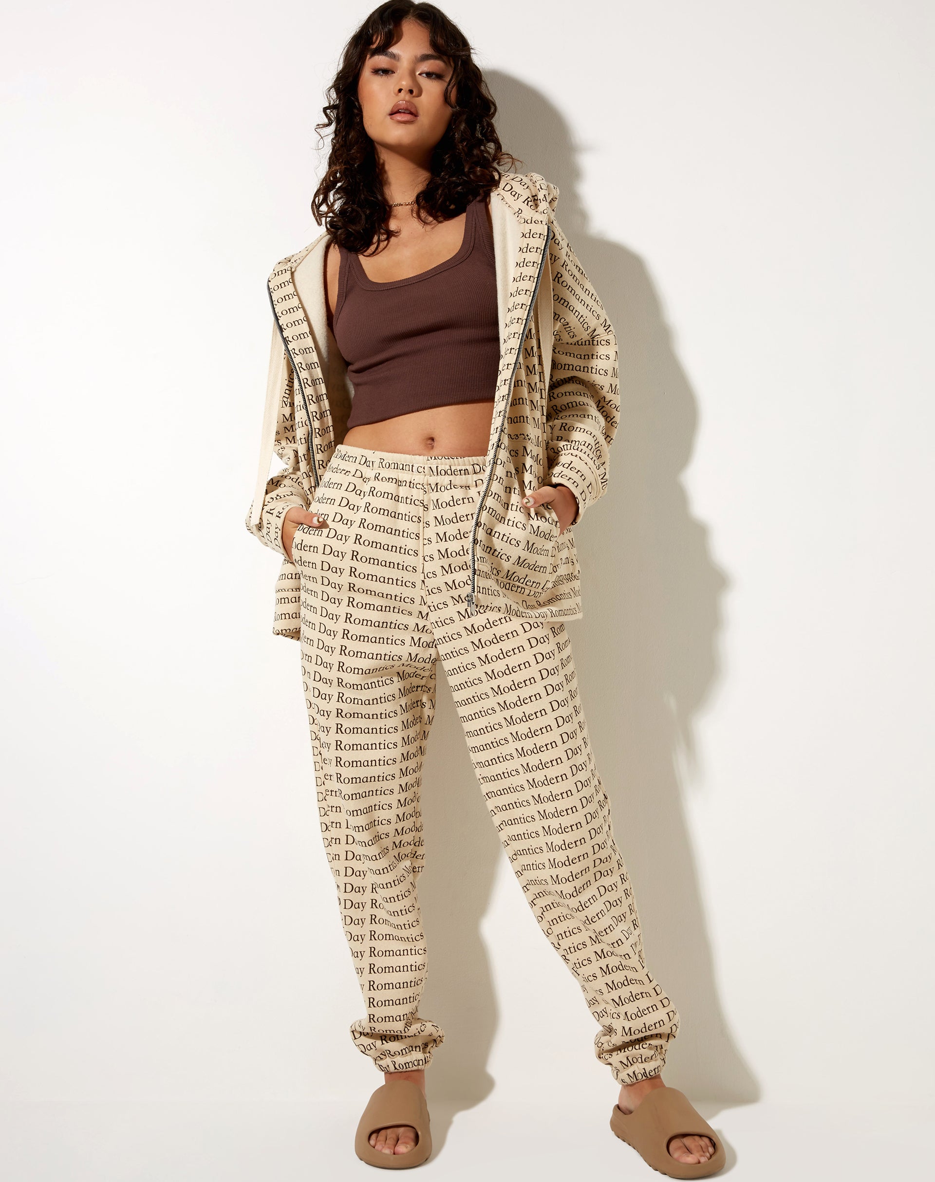 Bild von Hollack Zip Hoody in Modern Day Romantics