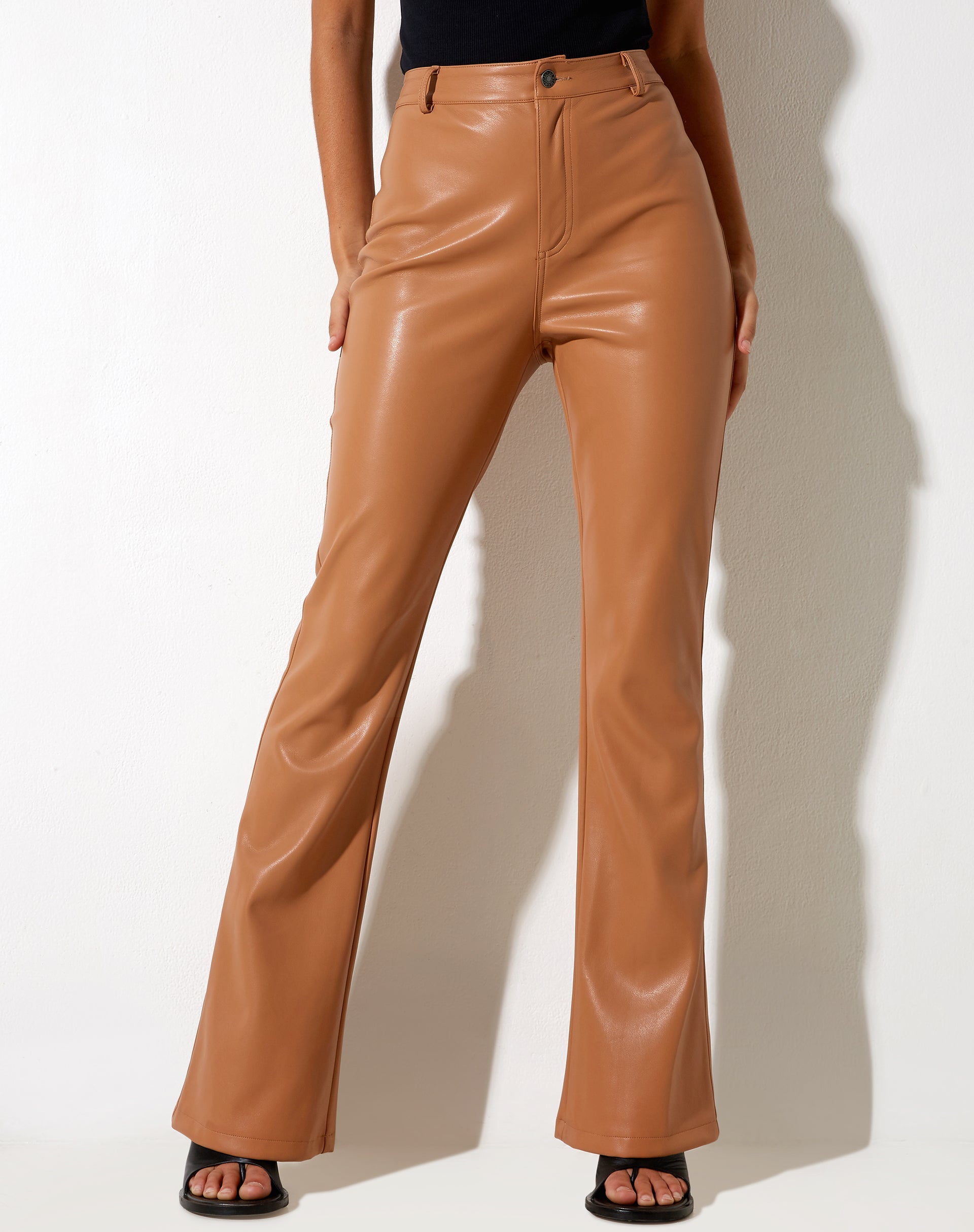Bild von Zoven Flare Hose in PU Peachy Tan