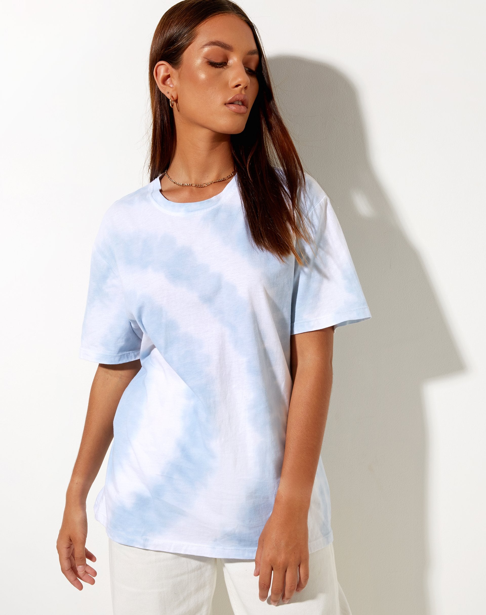 Bild von Oversize Basic Tee in Blau und Weiß Swirl Tie Dye