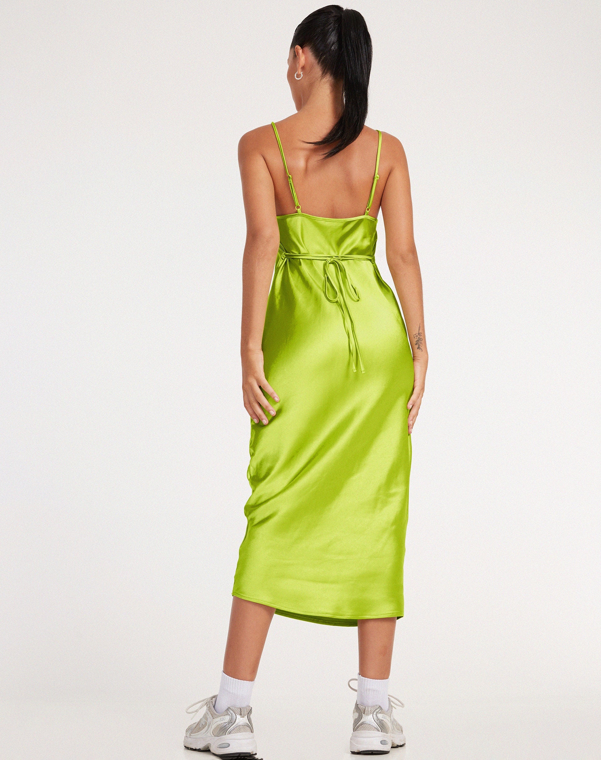 Image of Palasha Midikleid aus Satin in Limonengrün