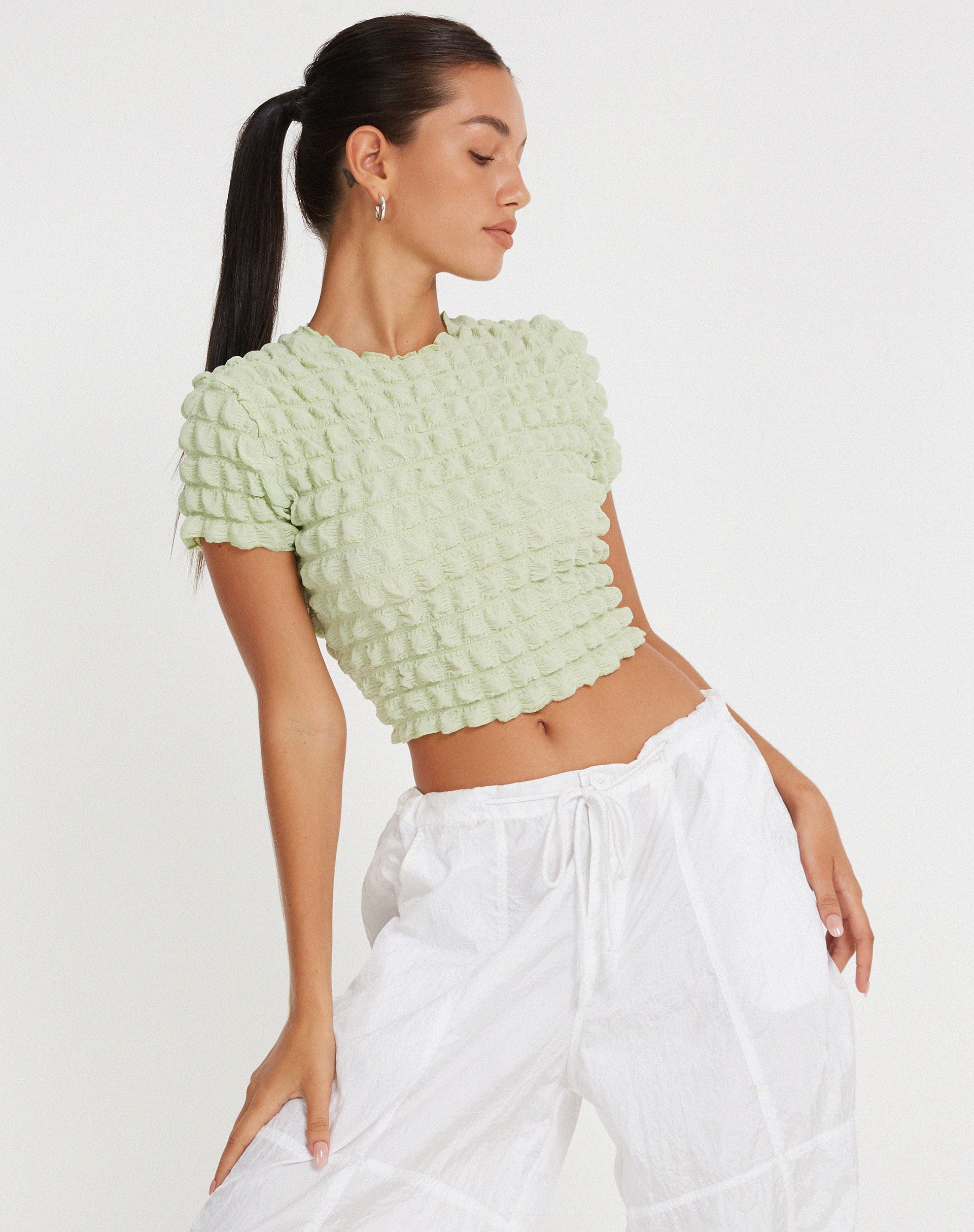 Bild von Shrunken Top in Big Bubble Jersey Pastell Limette