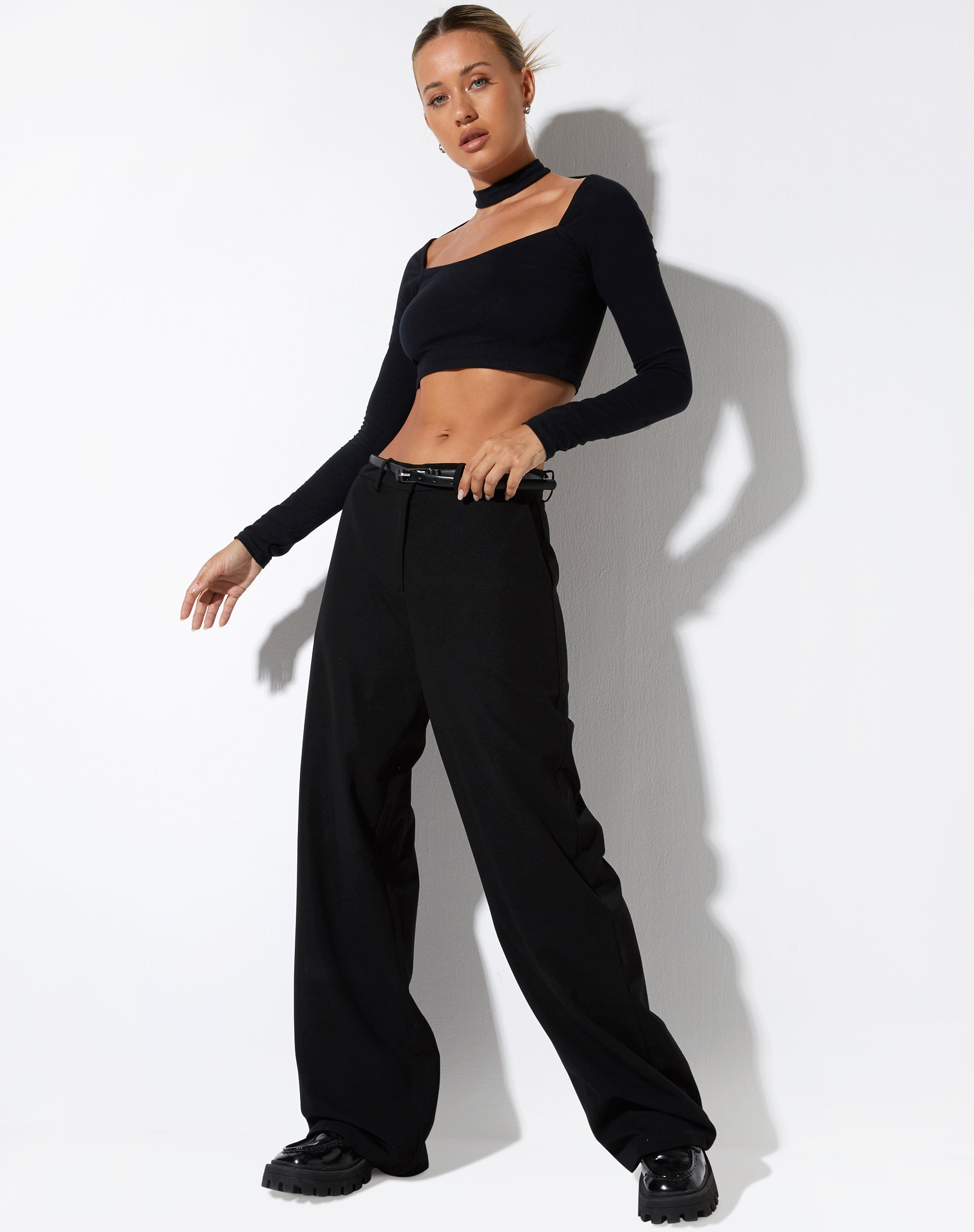 Bild von Ribus Crop Top in Schwarz