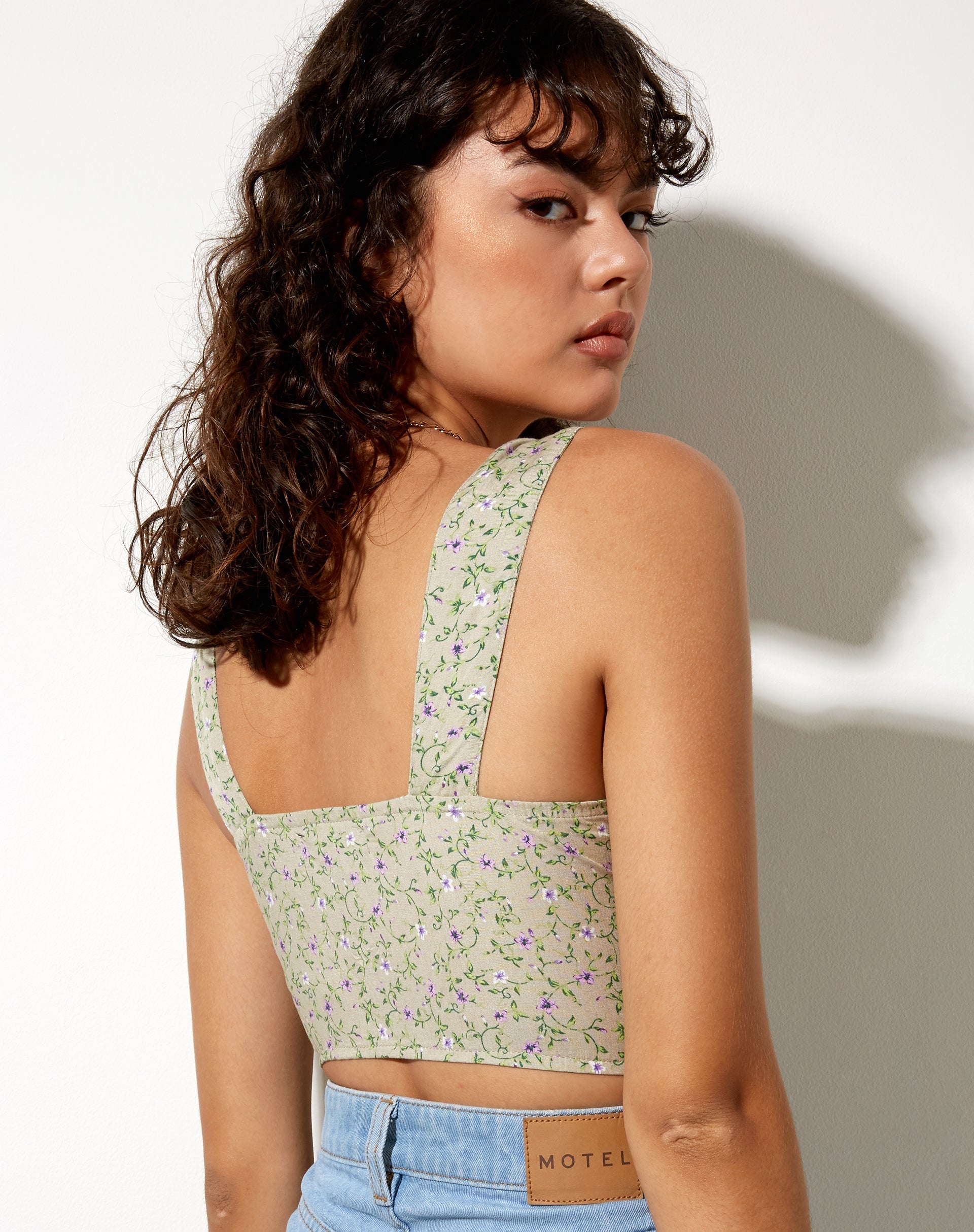 Bild von Ridis Vest Crop Top in Parma Violett