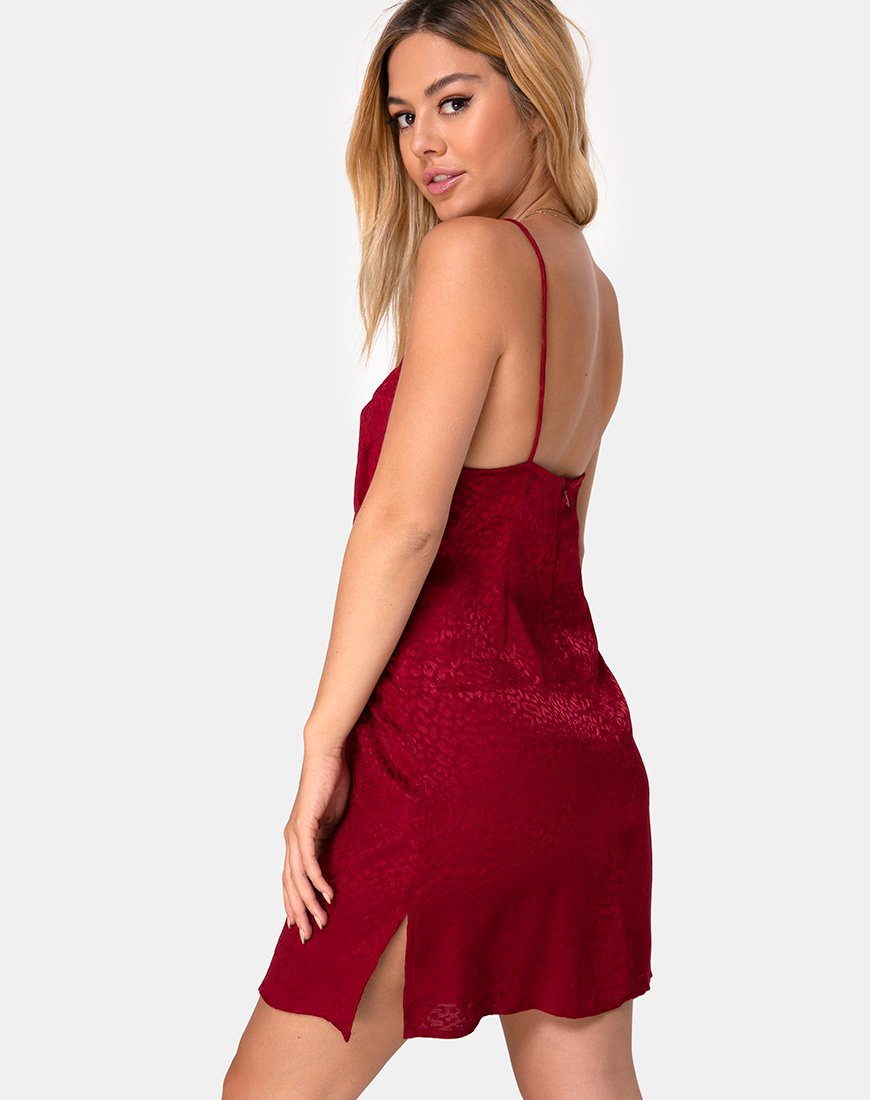 Rilia Slip-Kleid aus Satin Gepard Himbeere