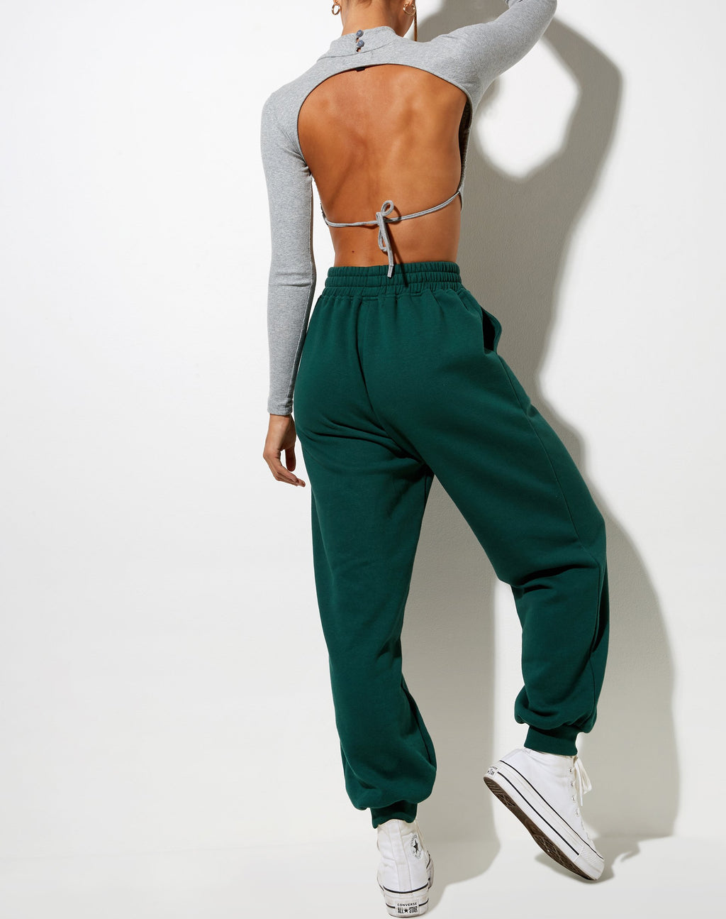 Roider Jogger in Flaschengrün 'Angel' Stickerei in Weiß