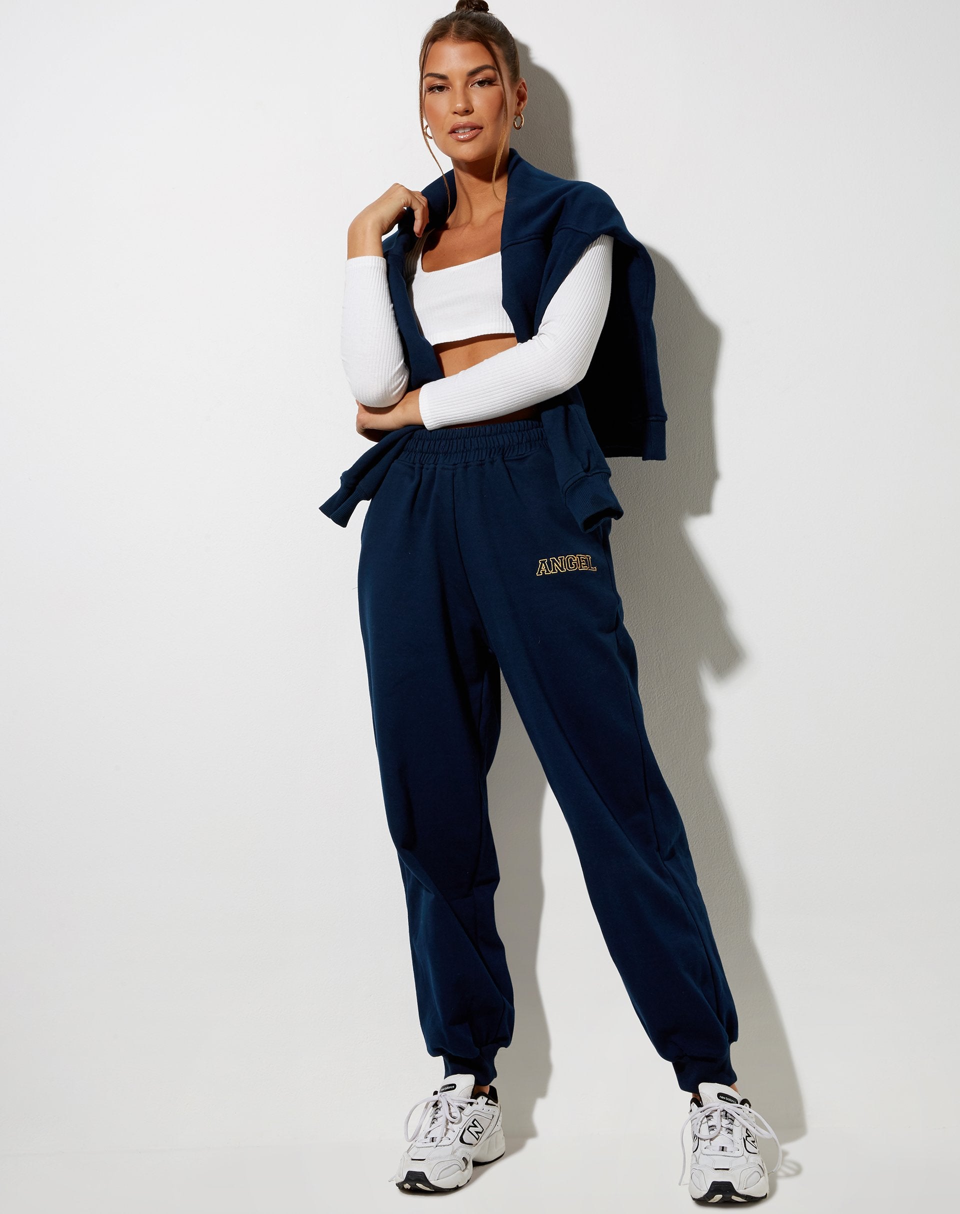 Bild von Roider Jogger in Marineblau Angel Embro in Gelb