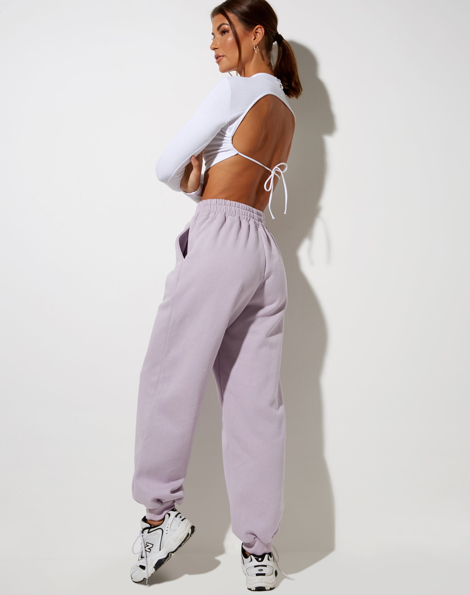 Bild von Roider Jogger in Violett mit Engelsstickerei