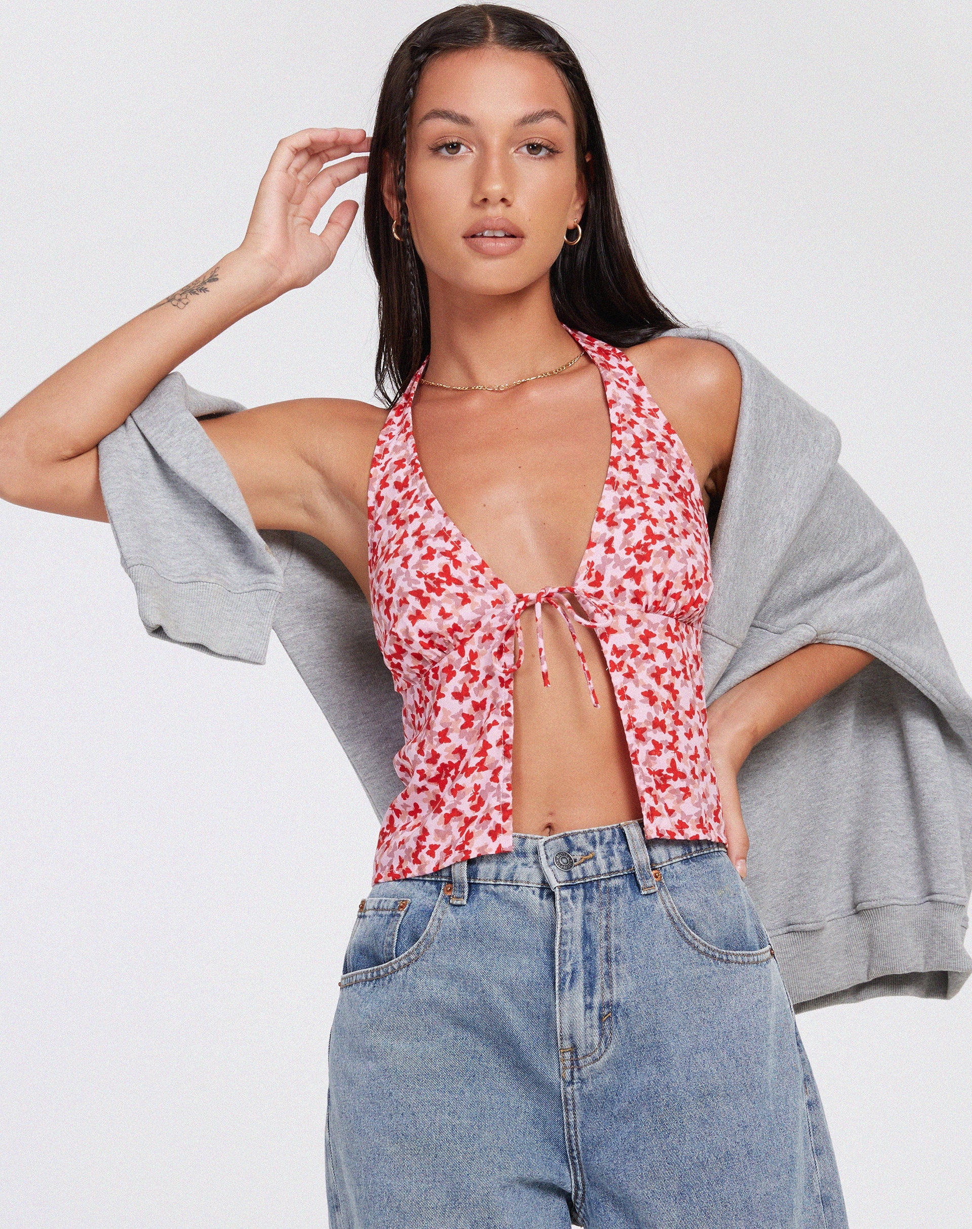 Abbildung von Roula Halter Top in Ditsy Butterfly Peach Red