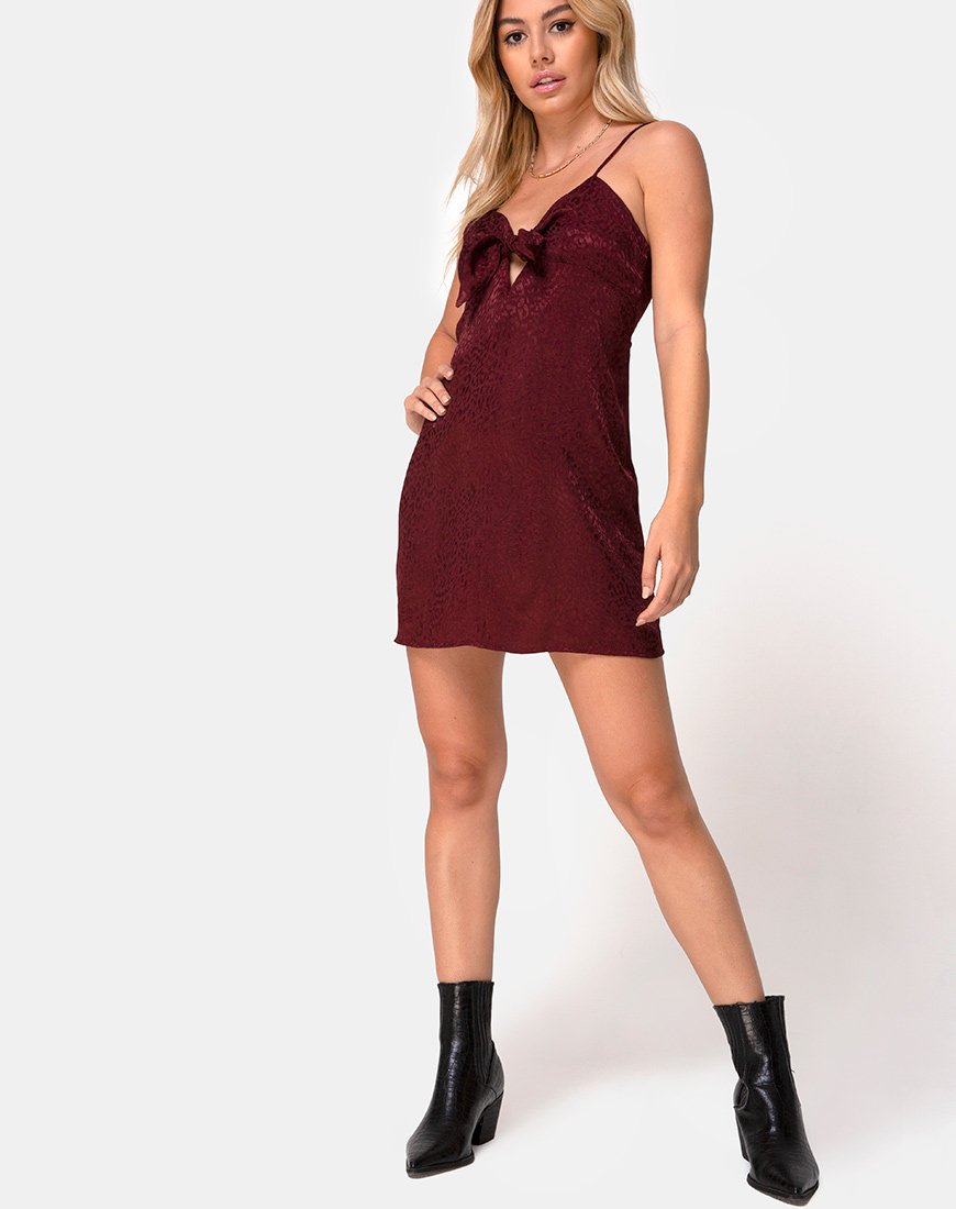 Image of Ronina Kleid aus Satin Cheetah Burgundy