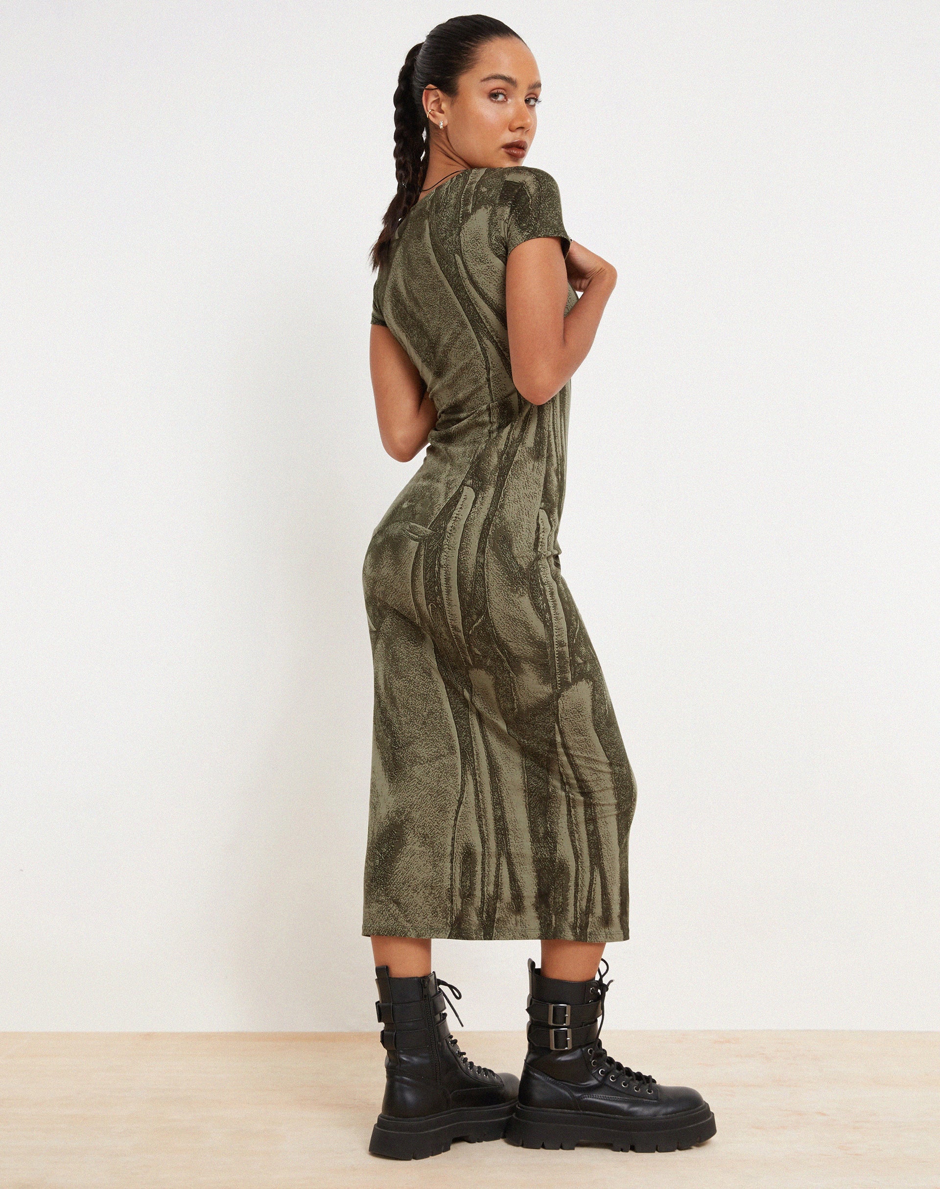 Abbildung von Rosika Midikleid in Dystopian Crease Khaki