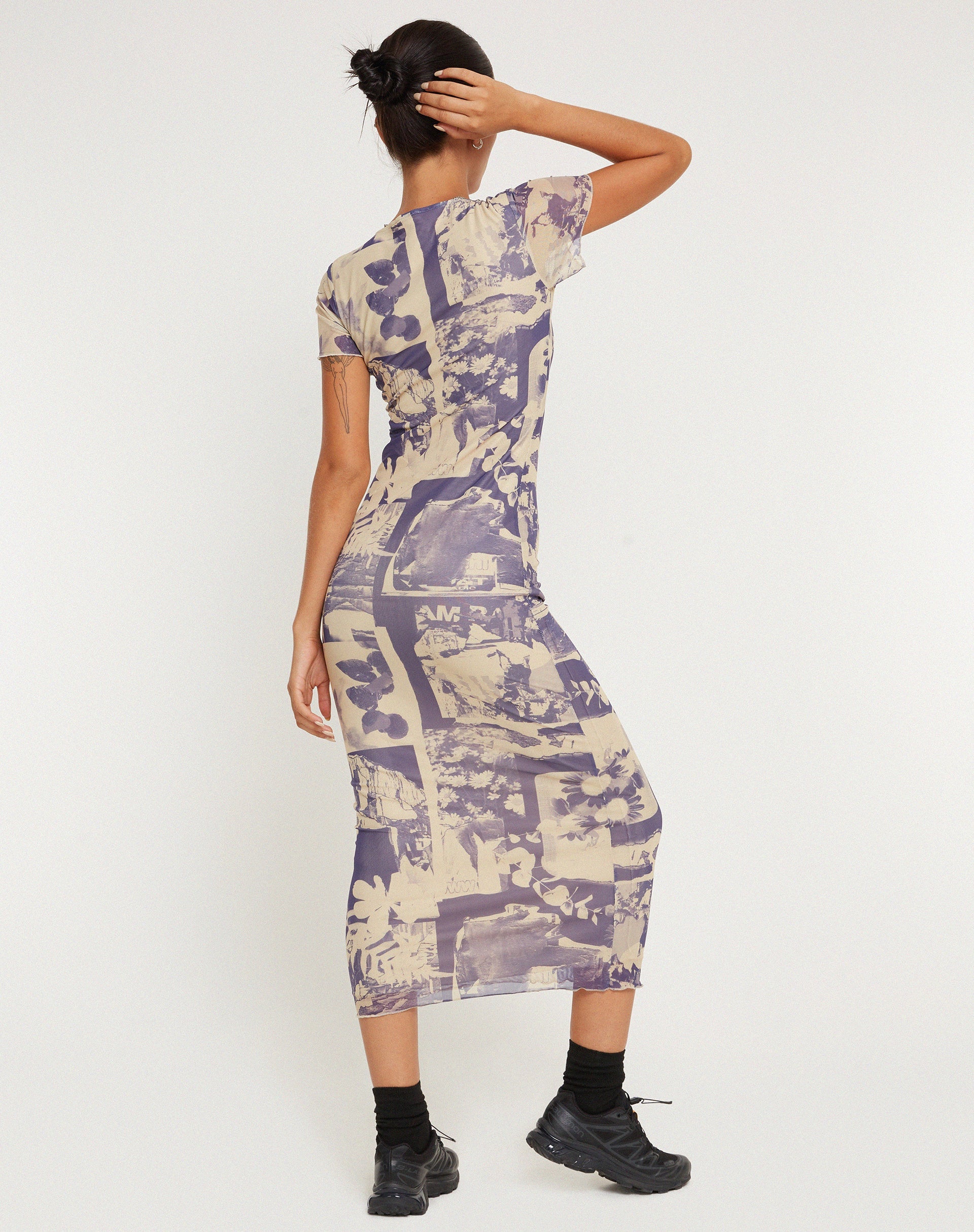 Image of Roska Bedrucktes Midikleid aus Mesh in Collage Floral Shadow Violett