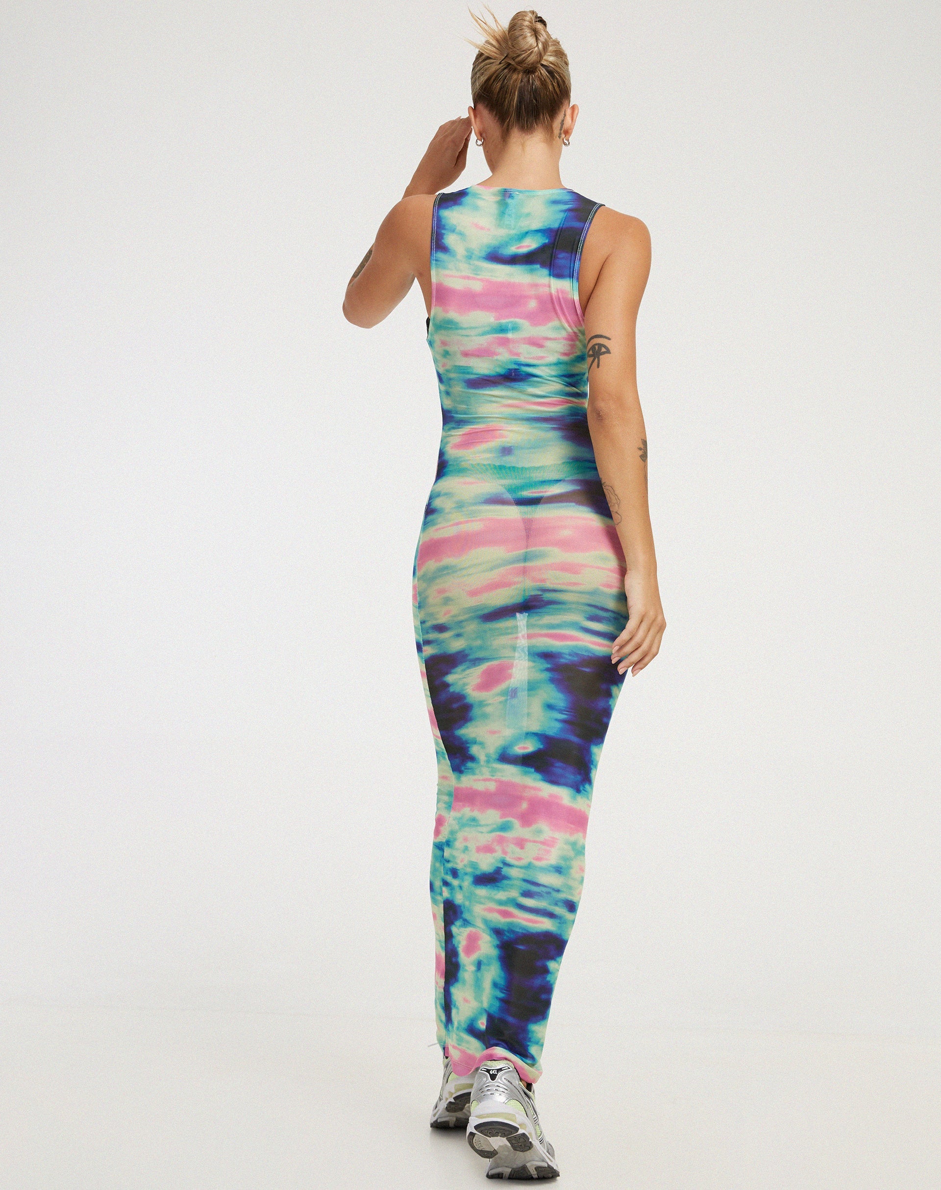 Abbildung von Roskila Maxikleid in Multi Blur Orb Navy