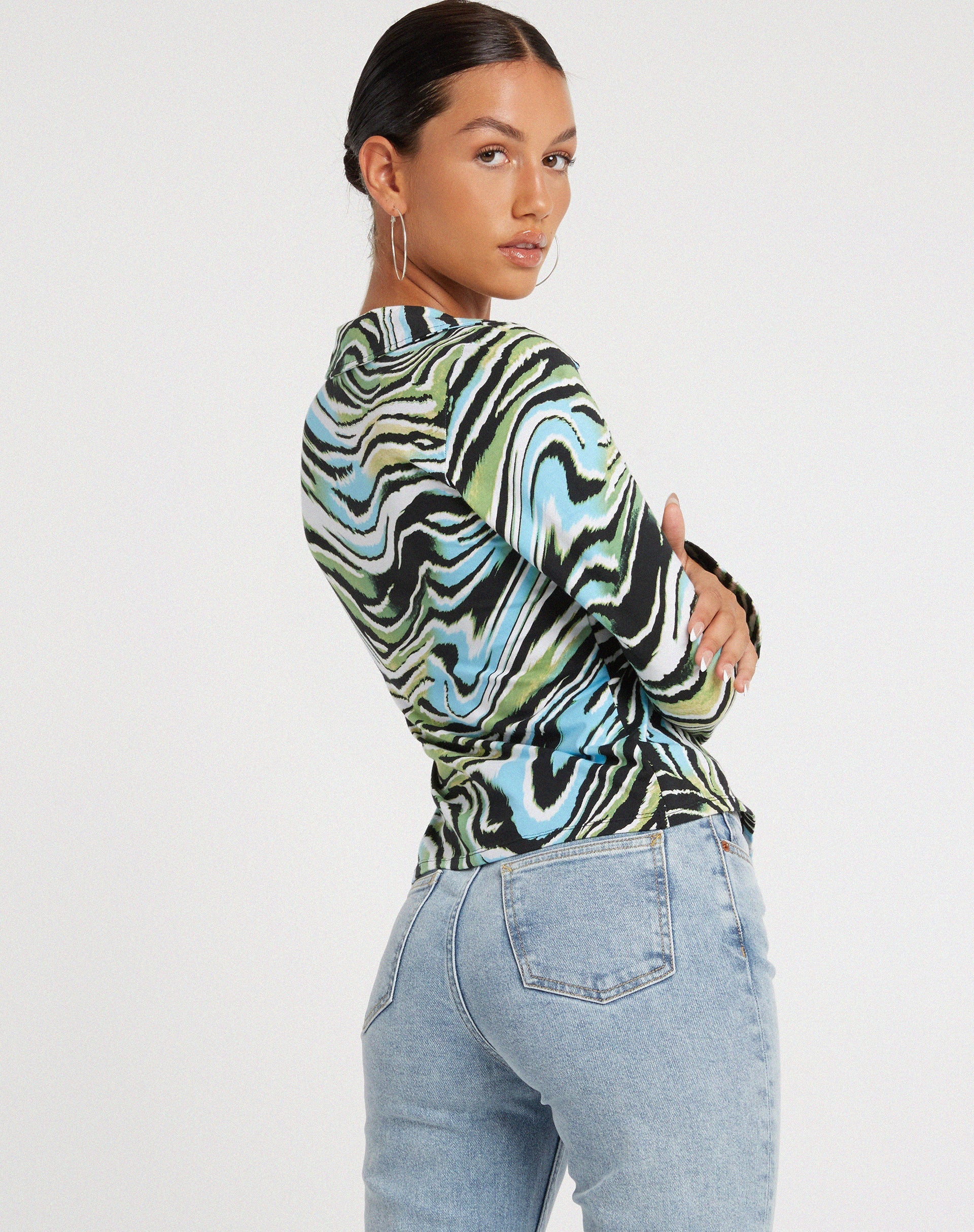 Bild von Ruth Shirt in Warped Zebra Blue