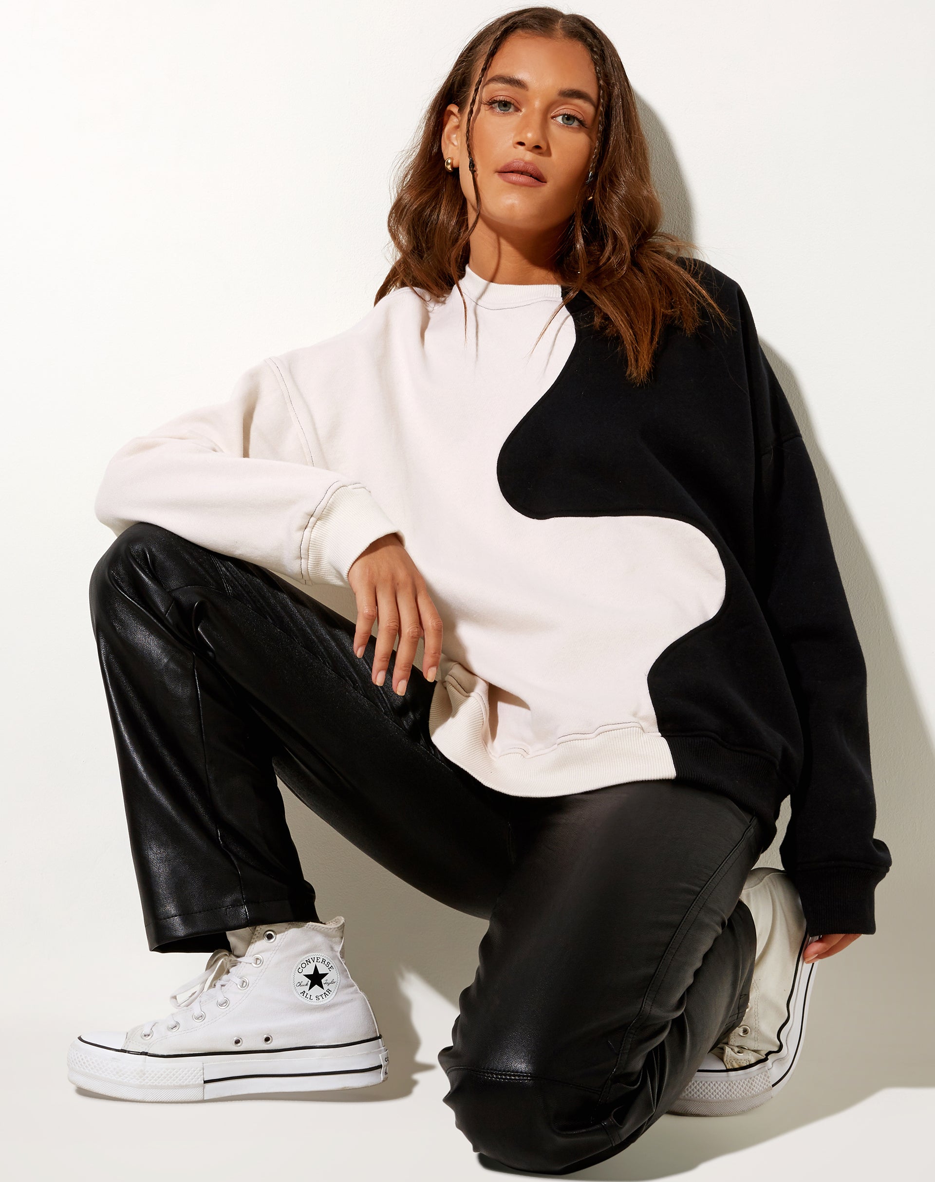 Image of Ryu Sweatshirt in Winter Weiß und Schwarz