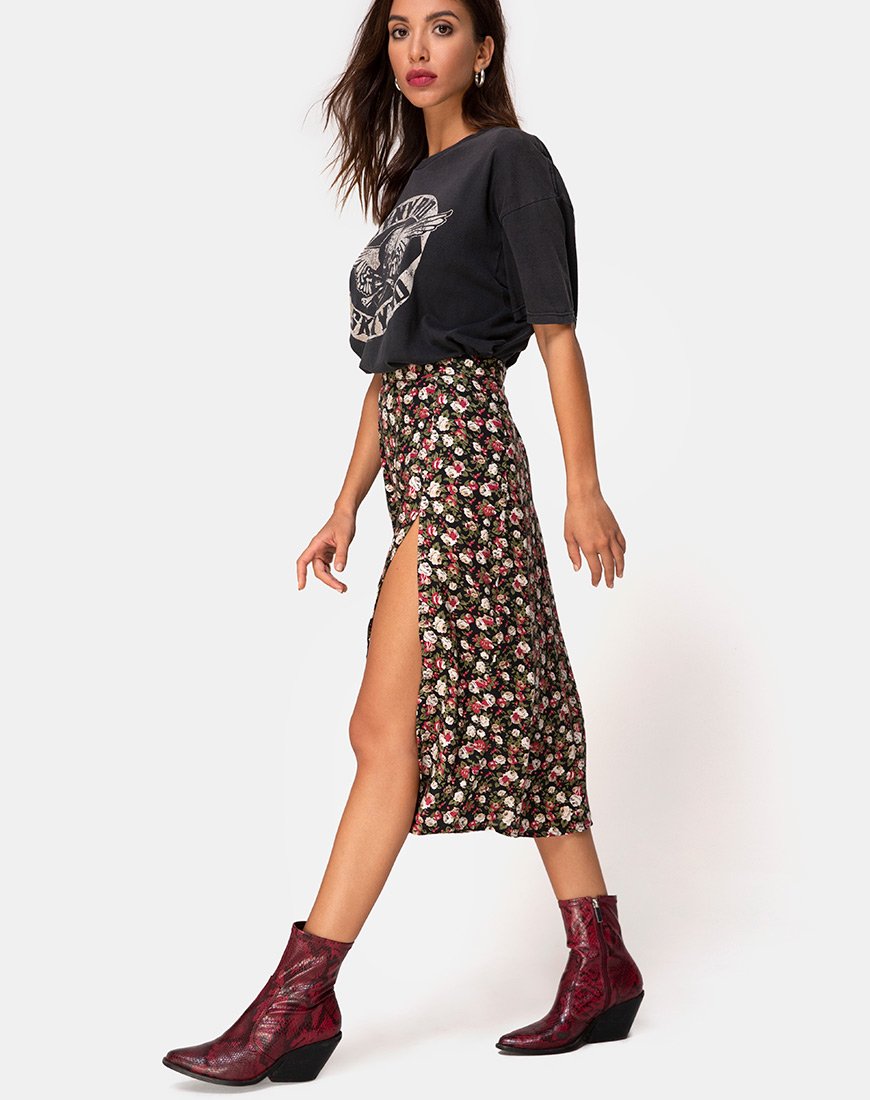 Saika Rock in Courtney Floral