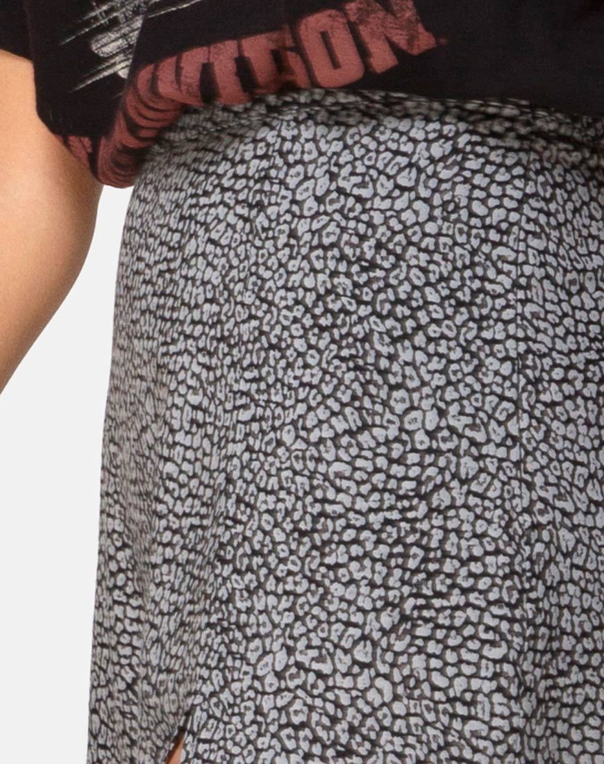 Bild von Saika Midirock in Ditsy Leopard Grau