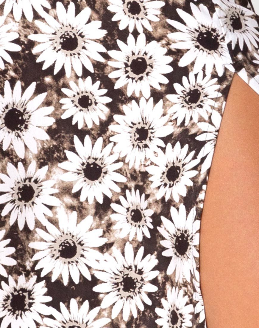 Bild von Saika Rock in Dyed Daisy