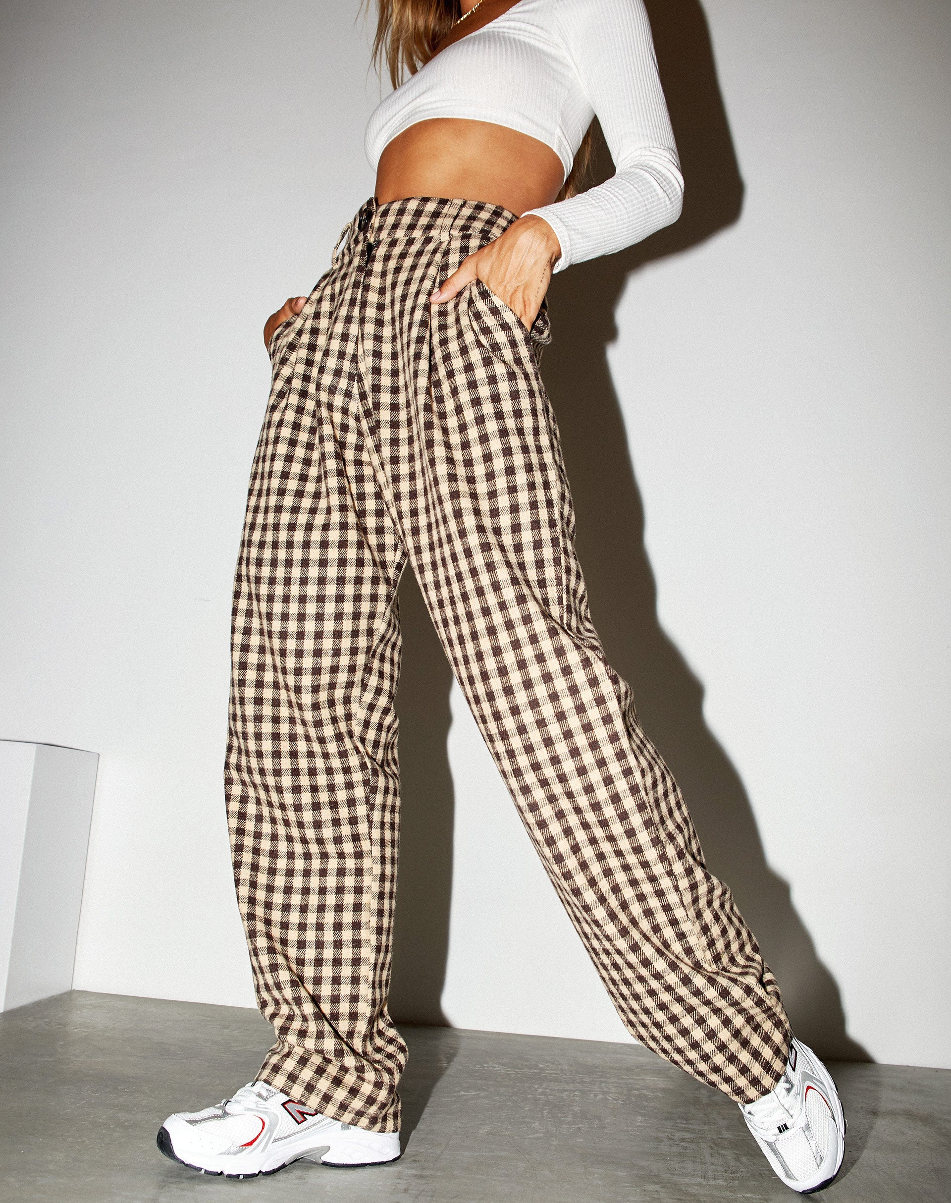 Image of Sakila Hose in Gingham Tan und Schwarz