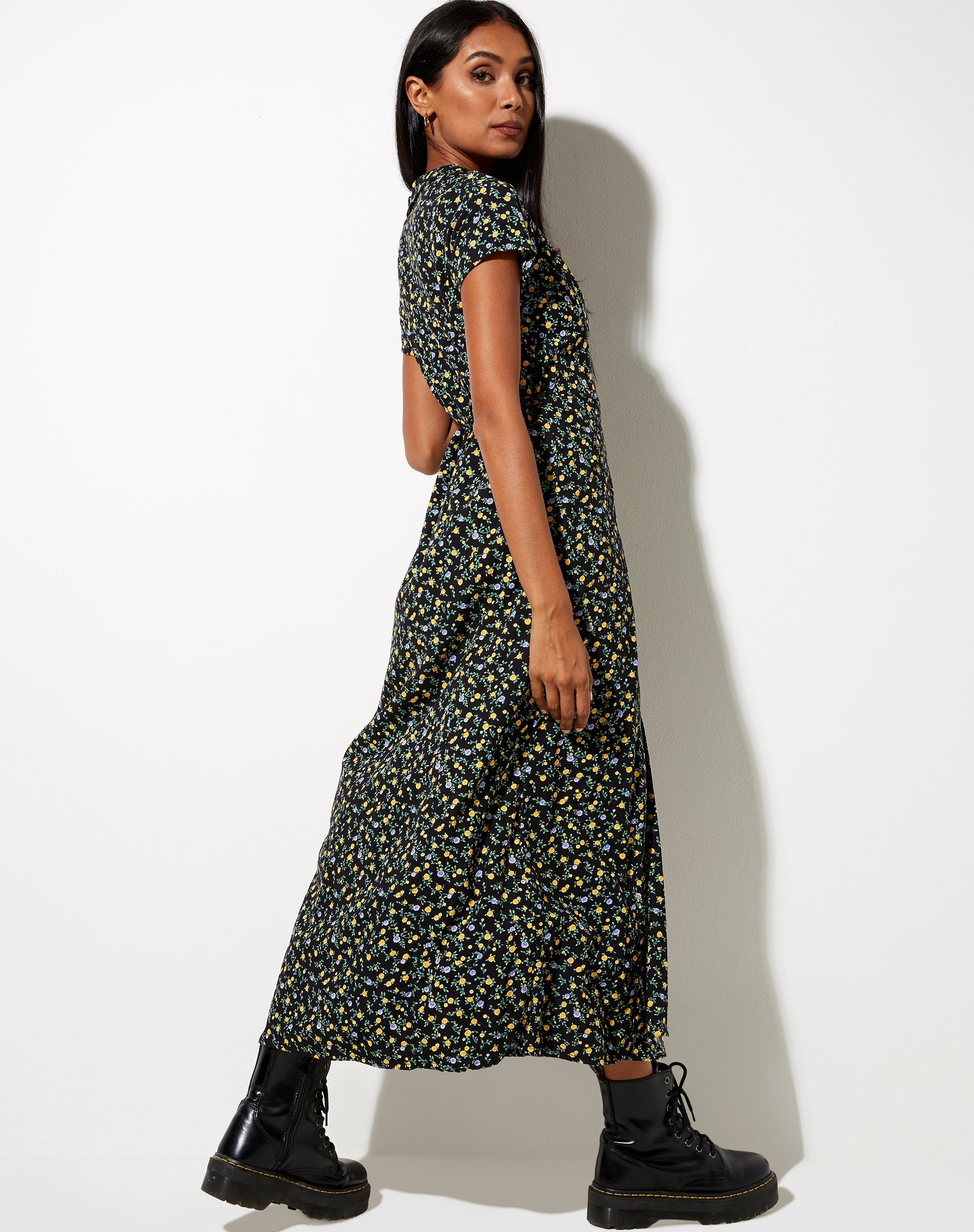 Image of Salara Midikleid mit fließender Blume Schwarz