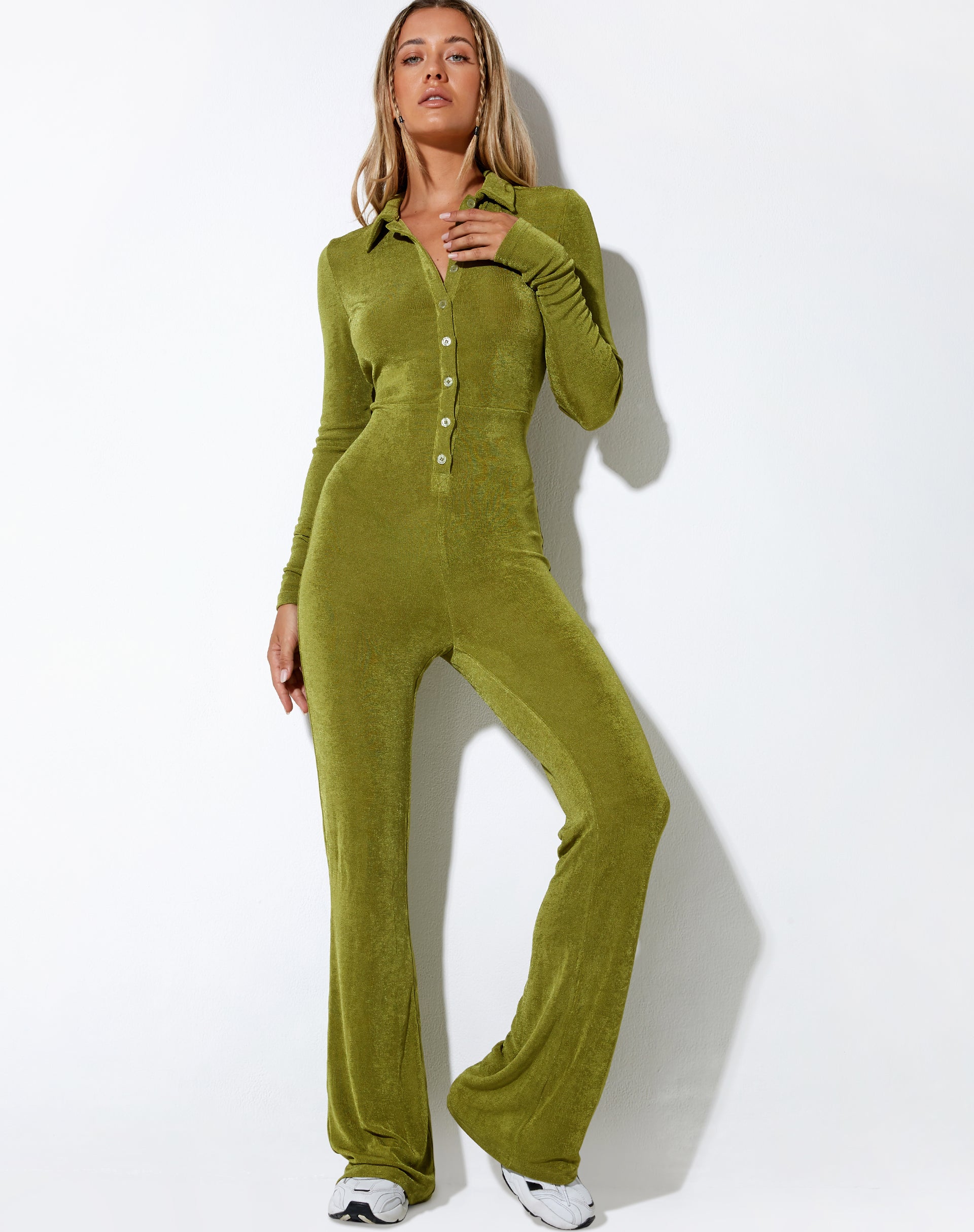 IMAGE OF Salish Jumpsuit aus Krepp-Limette