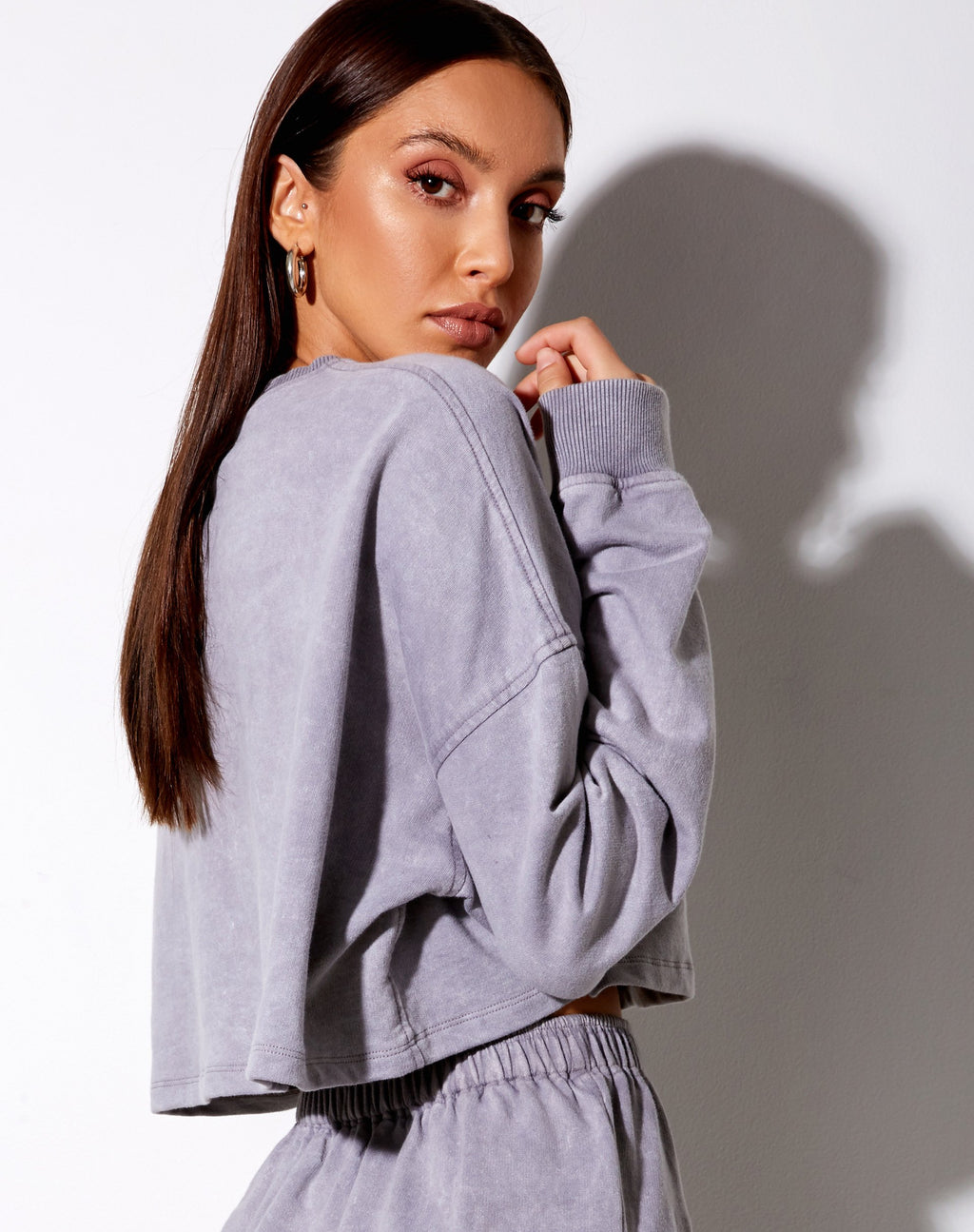 Fawly Crop Top in grauer Waschung 'Angel' Embro Label