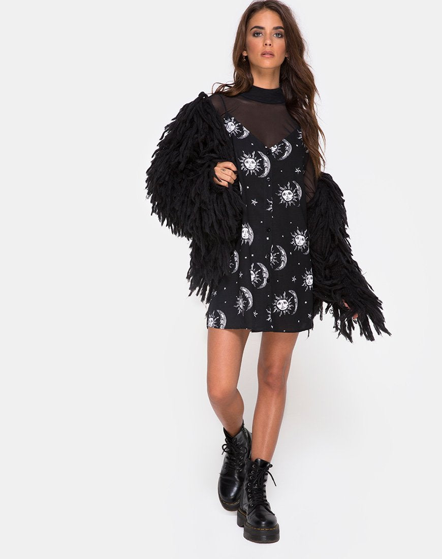 Bild von Sanna Slip Dress in Sonne Mond Sterne BW