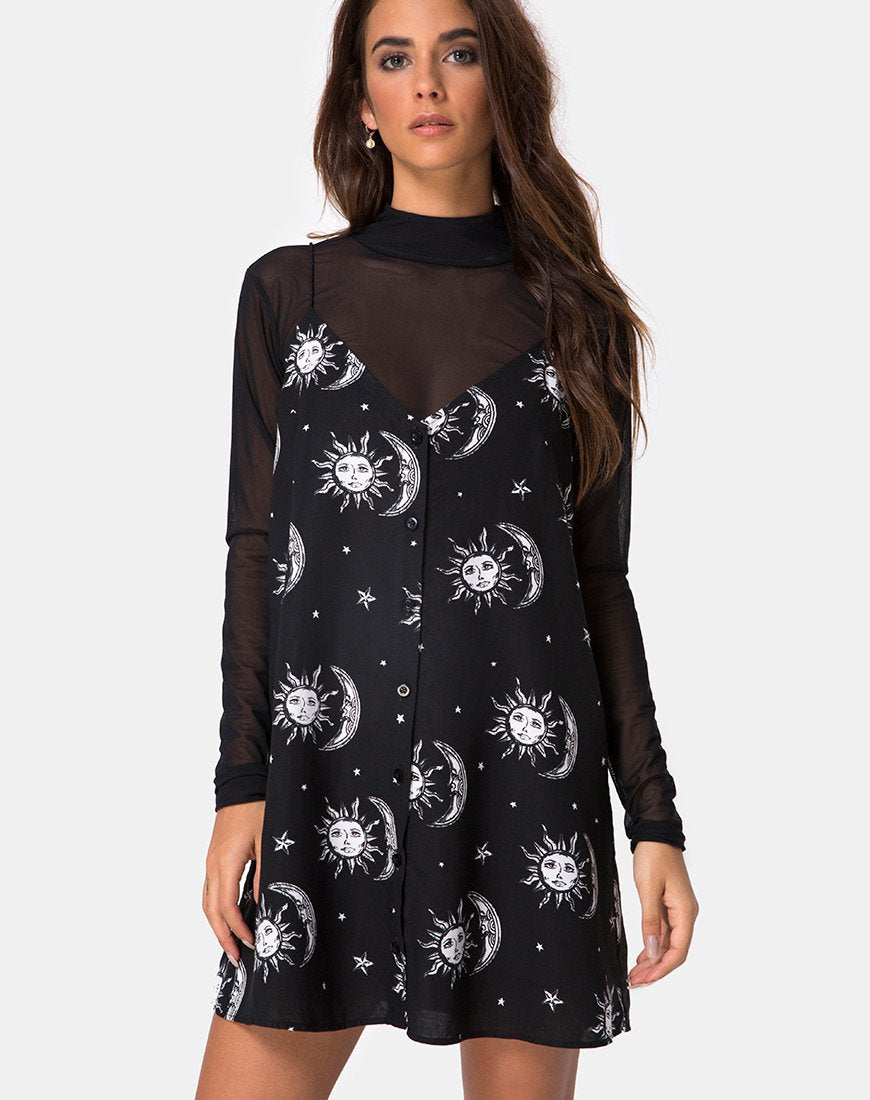 Bild von Sanna Slip Dress in Sonne Mond Sterne BW