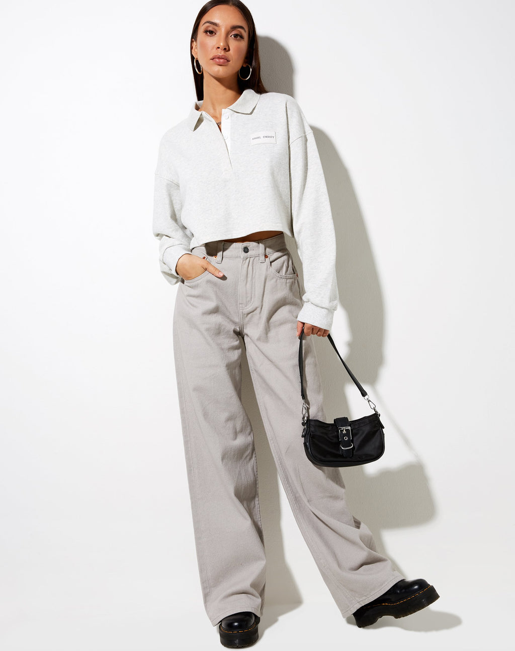 Saria Crop Top in grauer Waschung 'Angel Energy' Label