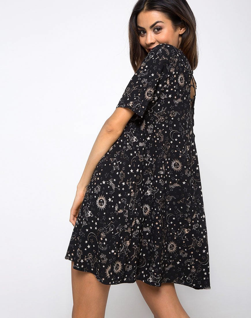 Sasena Swing Kleid in Astro Schwarz