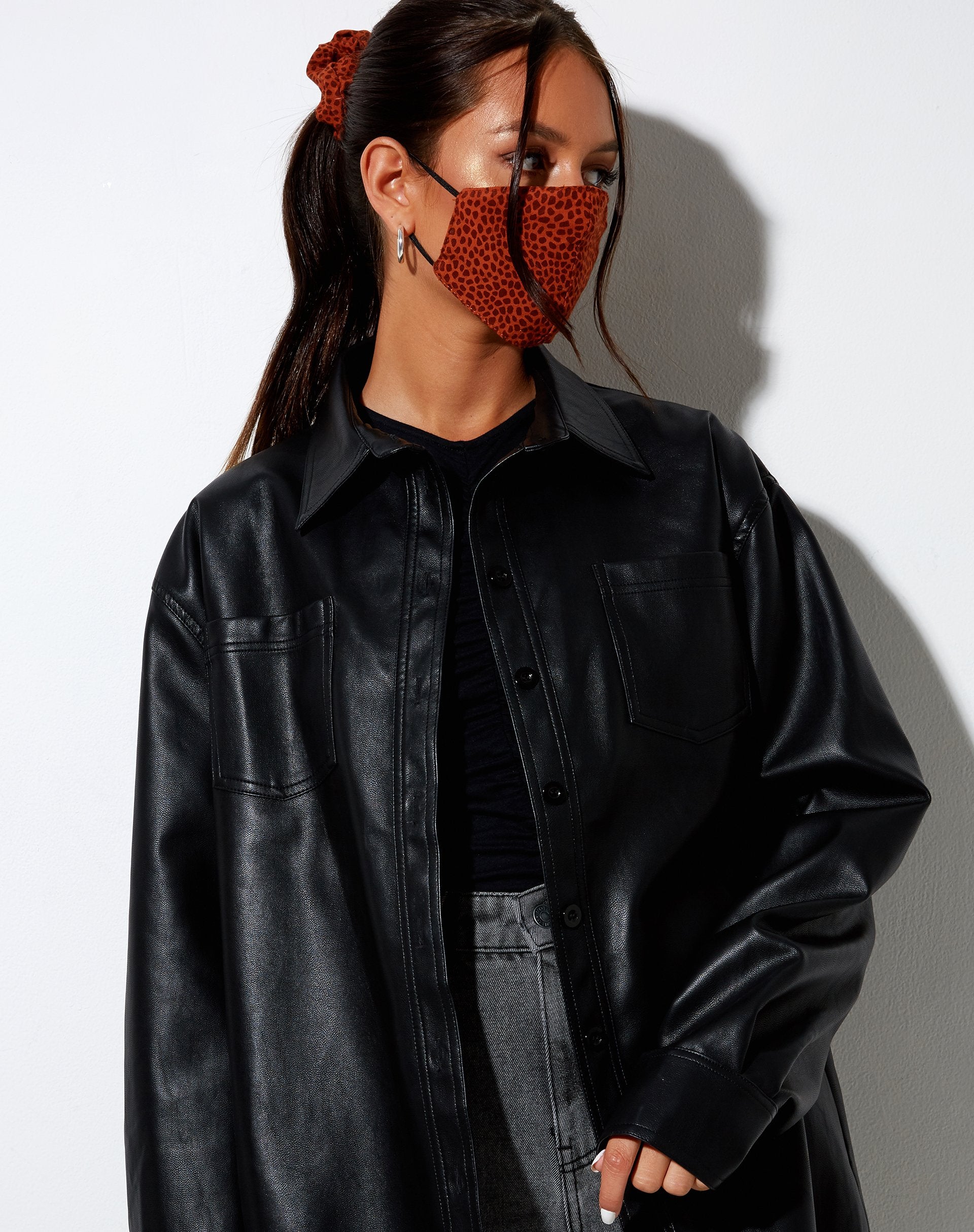 Image of Gesichtsmaske in Dainty Daisy Bombay Brown