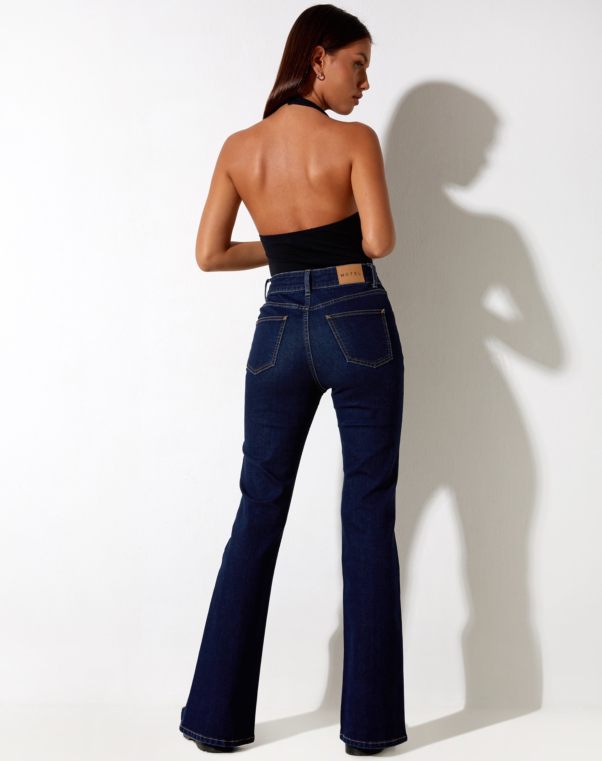 Bild von Seam Split Jeans in Indigoblau