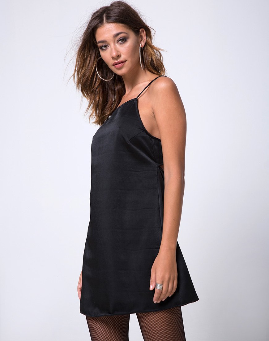 Sello Slip Dress in Schwarz