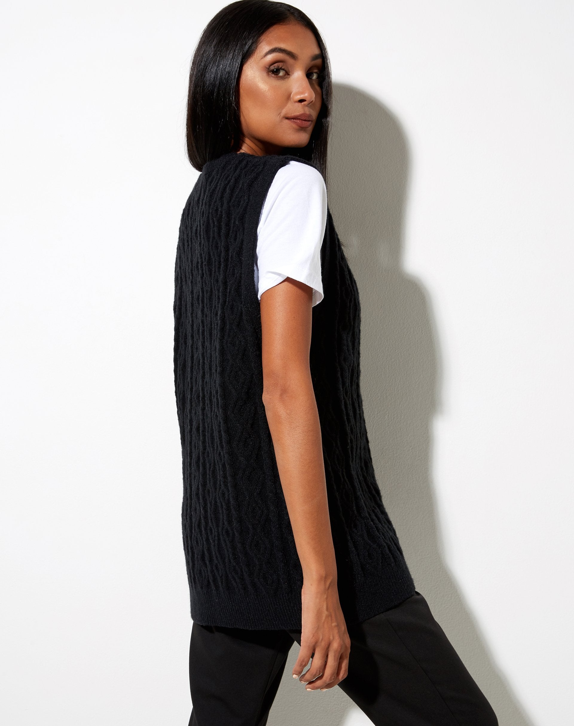 Bild von Selvi Cardi aus Strick Schwarz