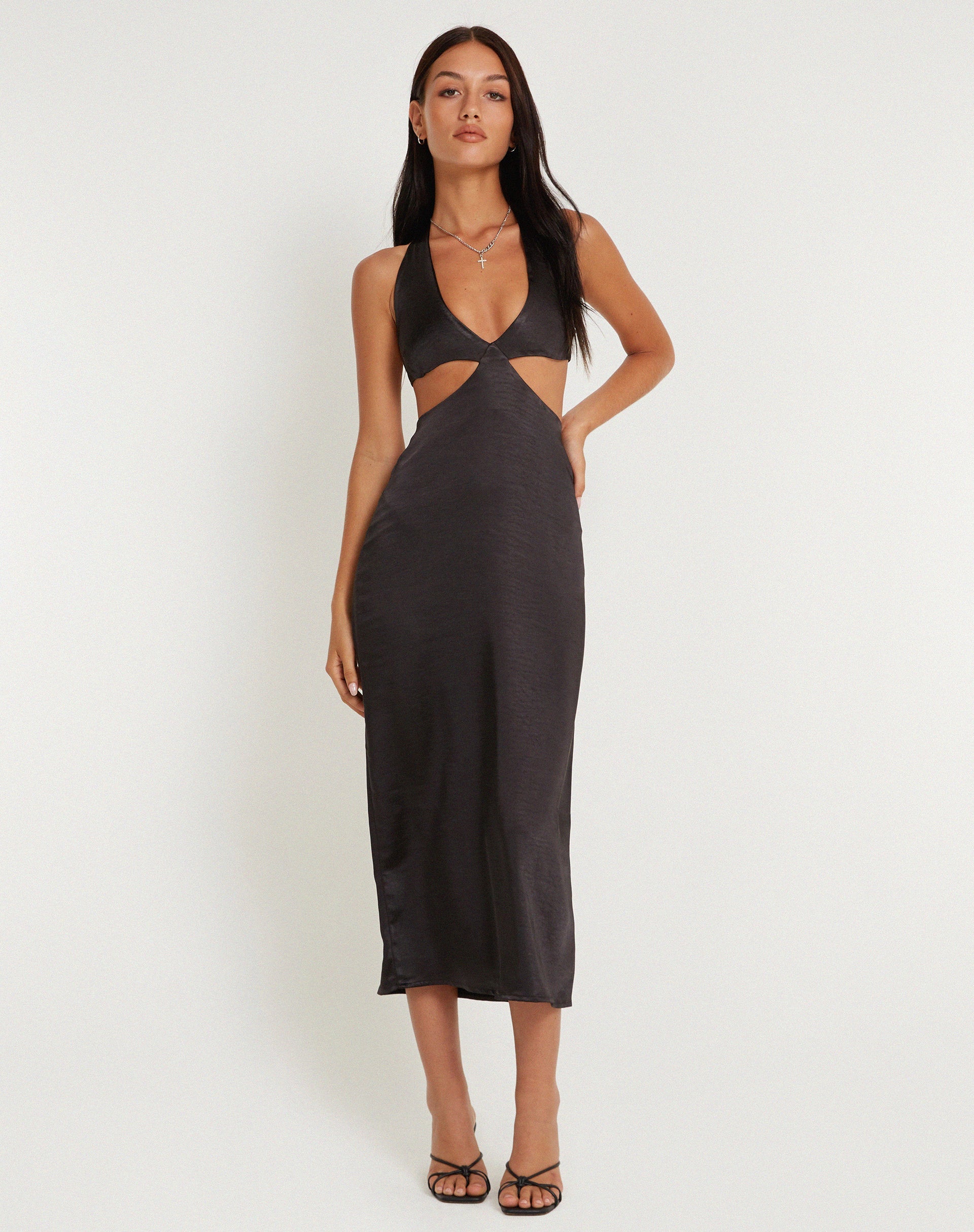 Abbildung von Shalini Midikleid aus schwarzem Satin