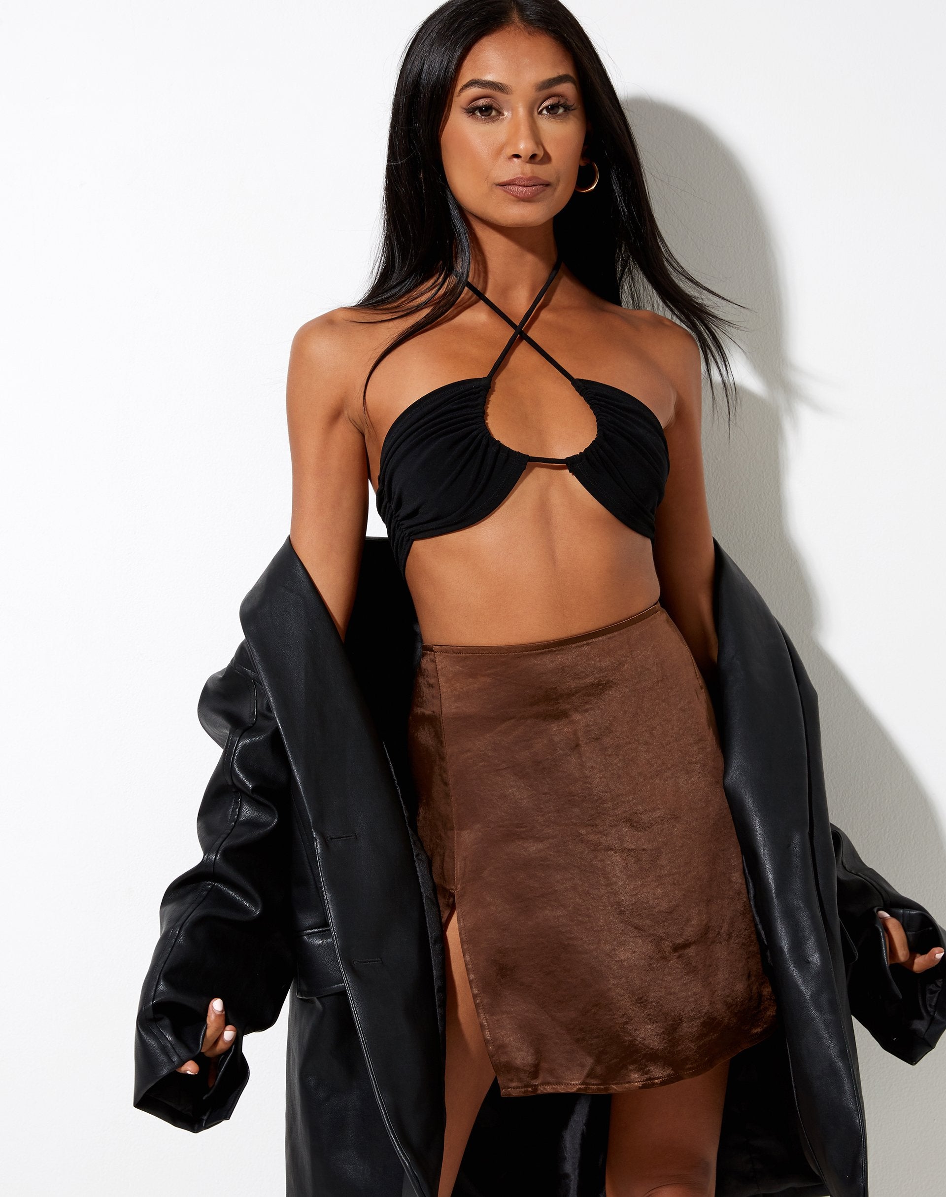 Bild von Shenka Minirock aus Satin Rich Brown