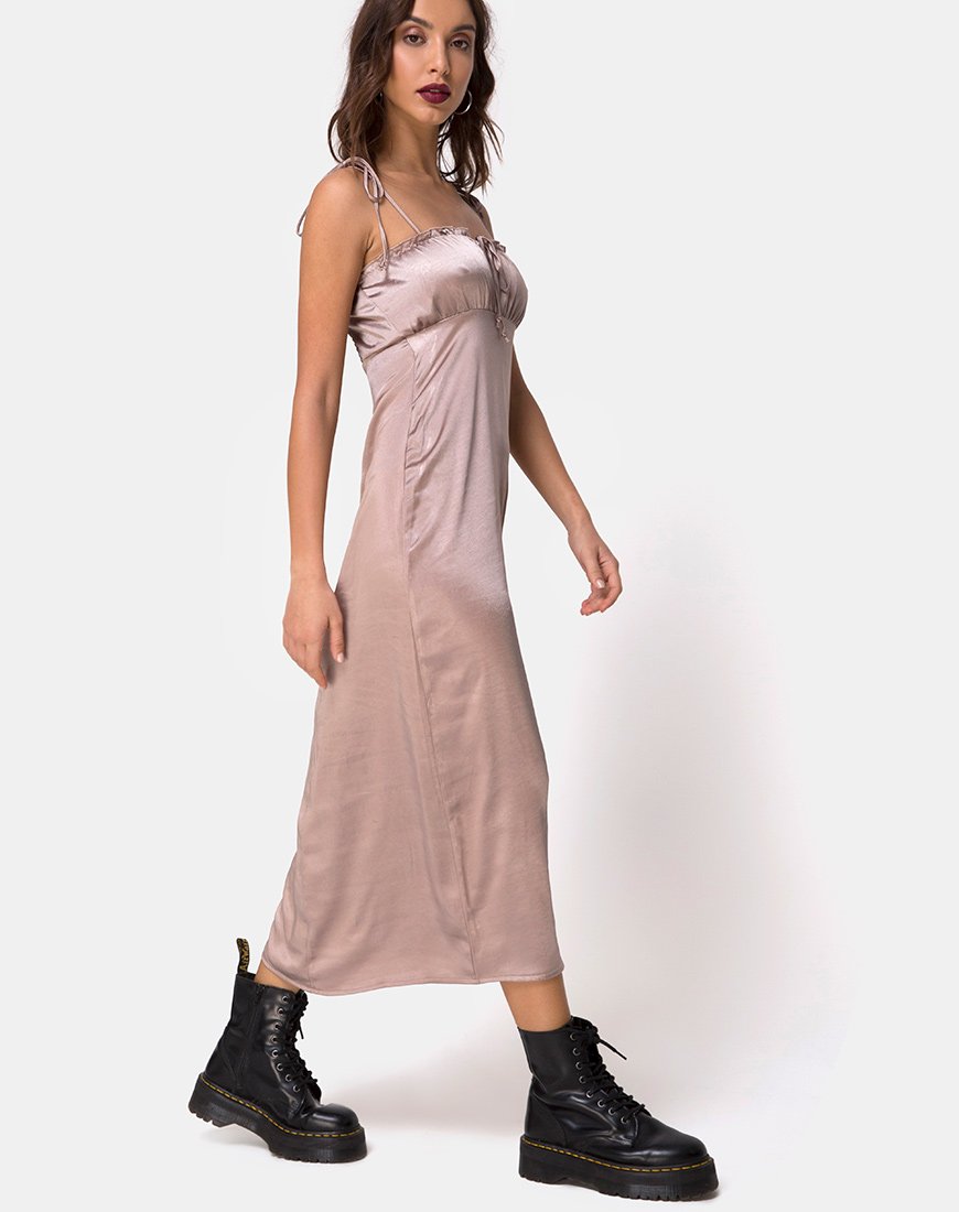 Image of Shilia Kleid in Satin Nerz