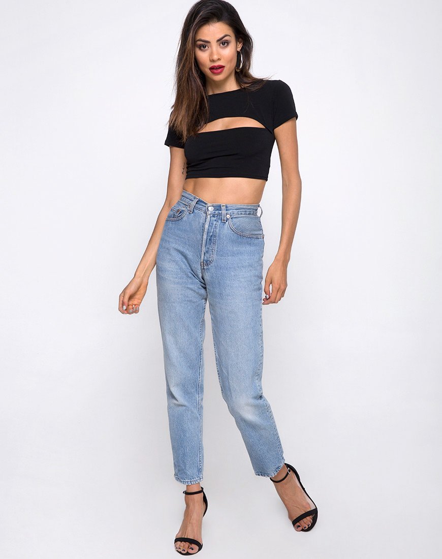 Bild von Shim Cutout Crop Top in Schwarz