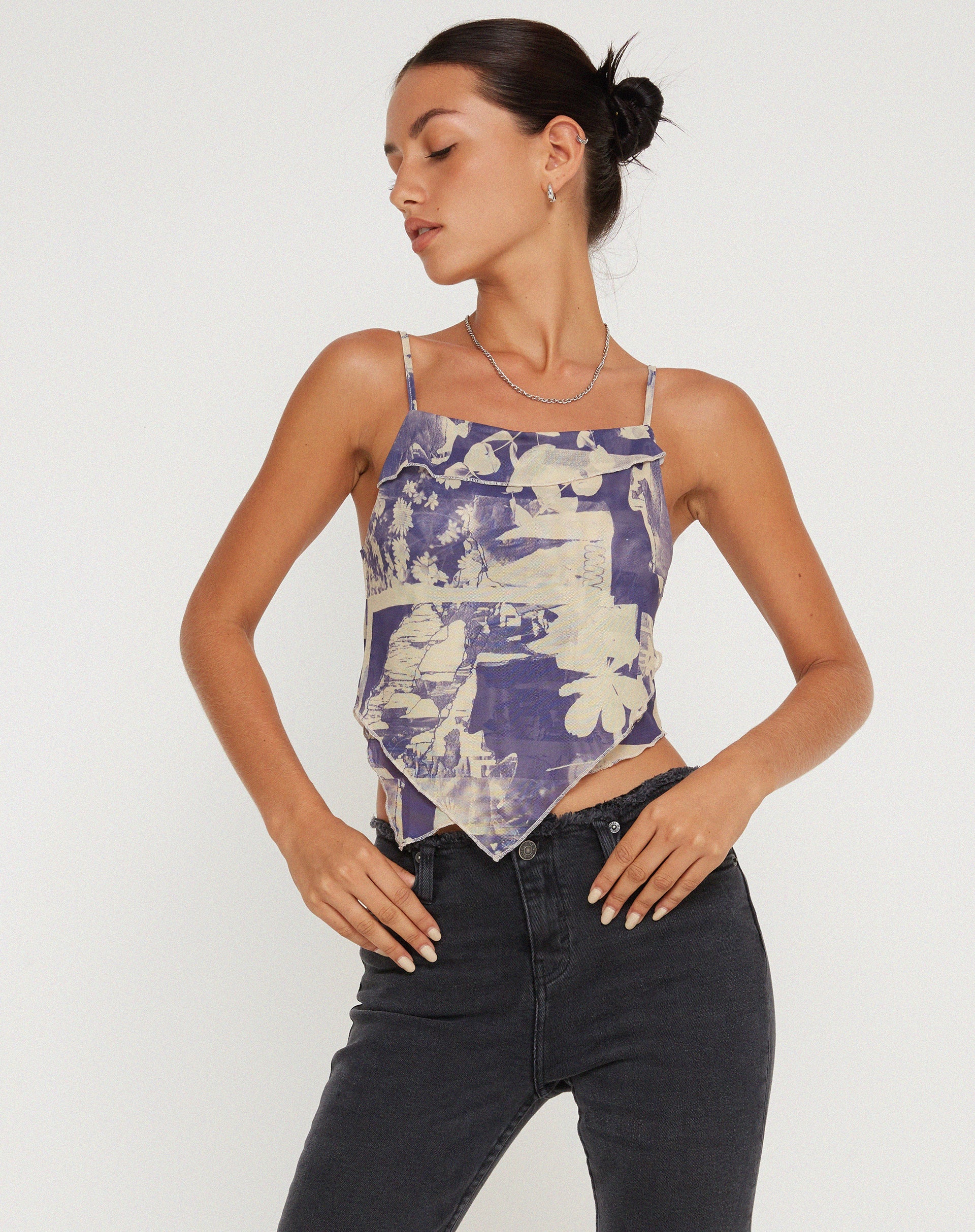 Bild von Shindu Mesh Vest Top in Collage Floral Shadow Purple