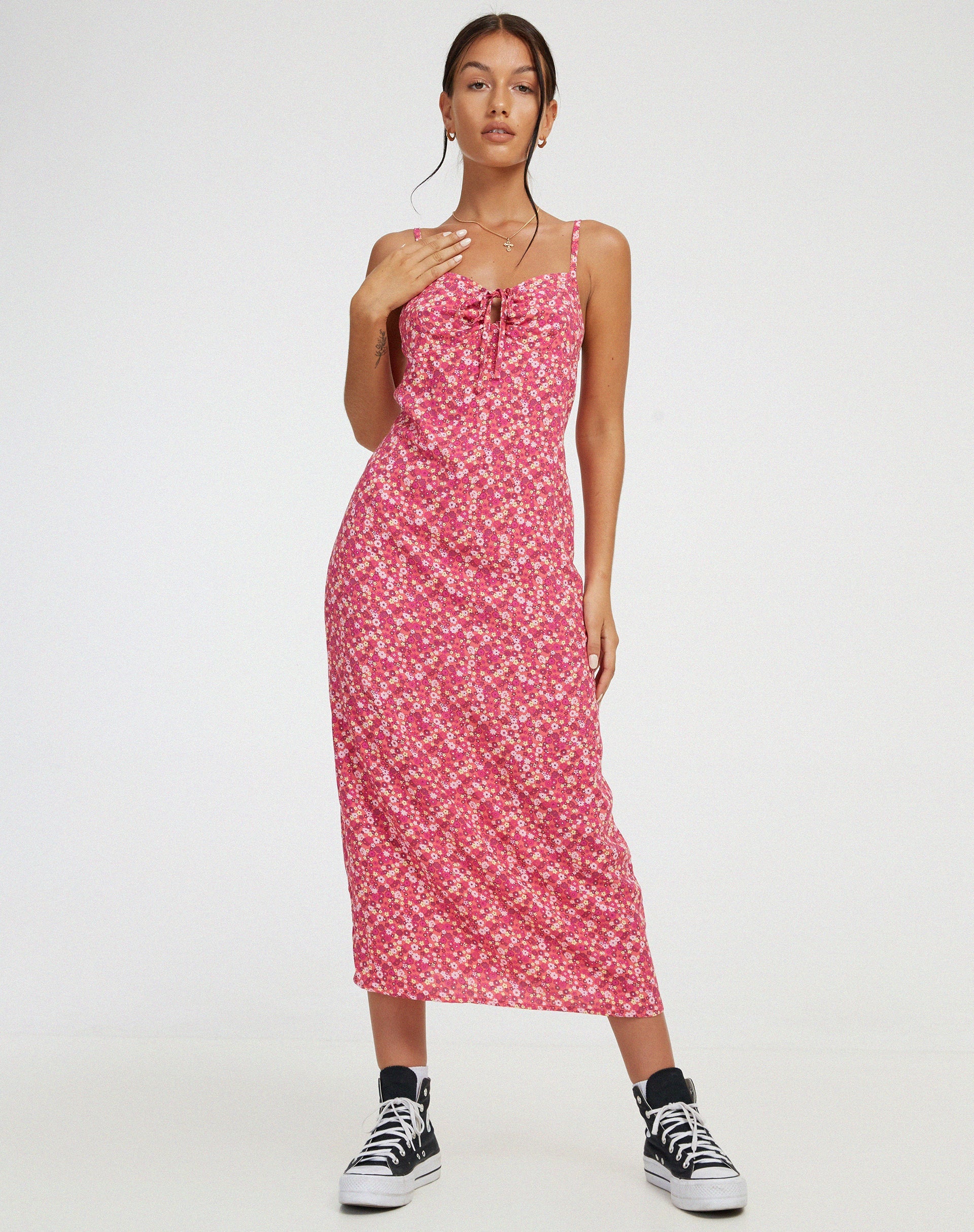 Bild von Shiori Midikleid in Ditsy Floral PinkShiori Midikleid in Ditsy Floral Pink