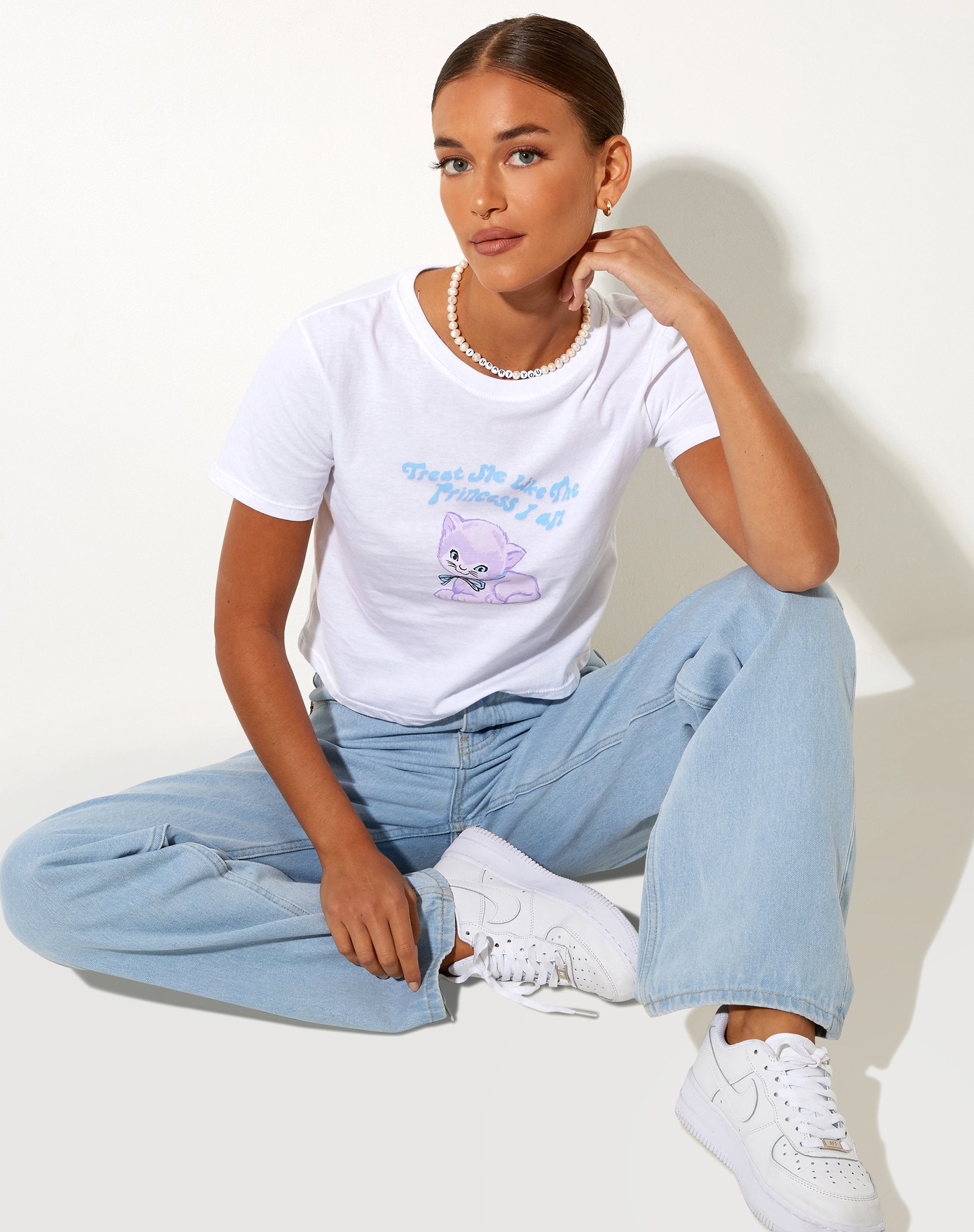 Bild von Shrunk Tee in Weiß Dreamy Kätzchen