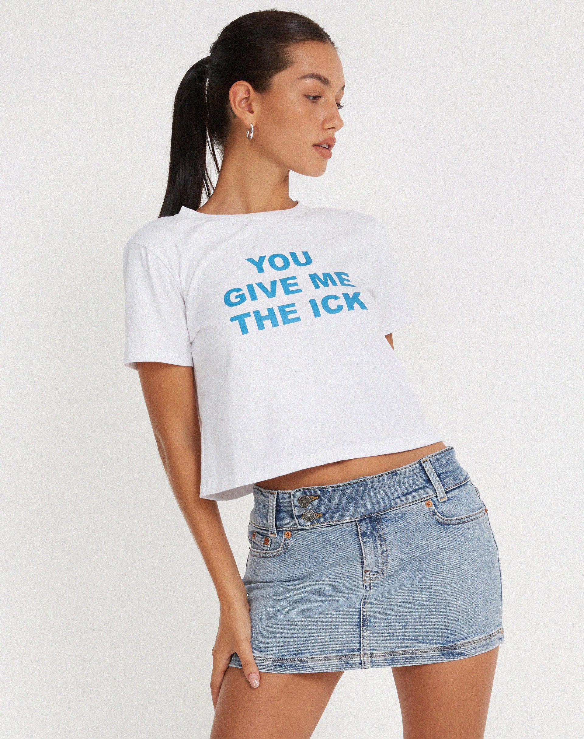 Bild von Shrunk Tee in Weiß You Give Me The Ick