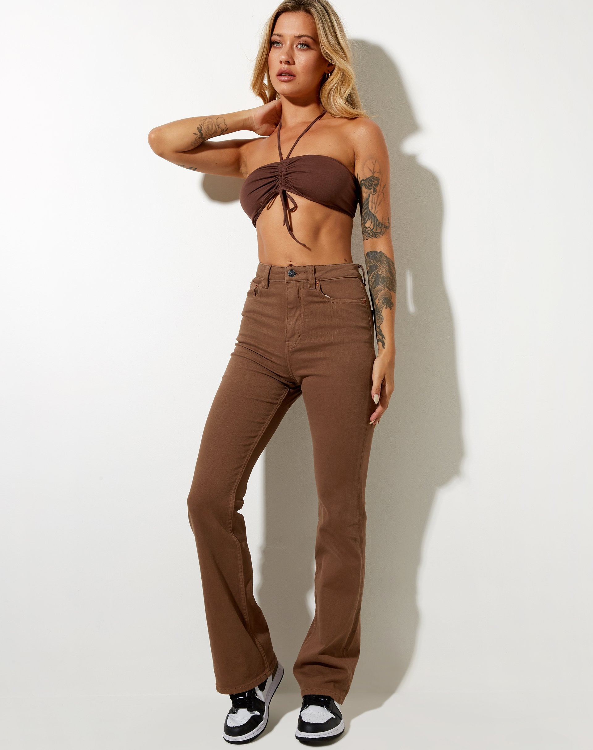 Bild von Shuji Crop Top aus Lycra Deep Mahogany